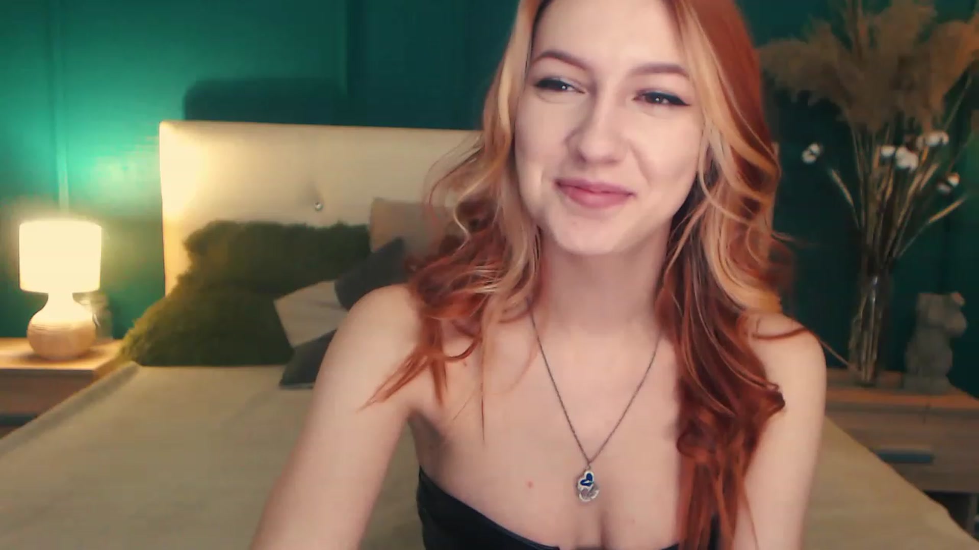 Gallery image thumbnail from LovelyGin's myfreecams stream on, 04/27/2023, 15:14 image 12 of 20
