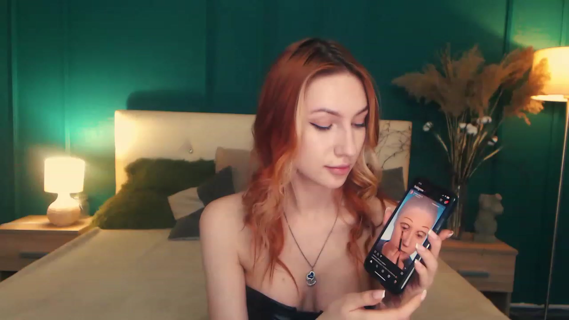 Gallery image thumbnail from LovelyGin's myfreecams stream on, 04/27/2023, 15:14 image 14 of 20