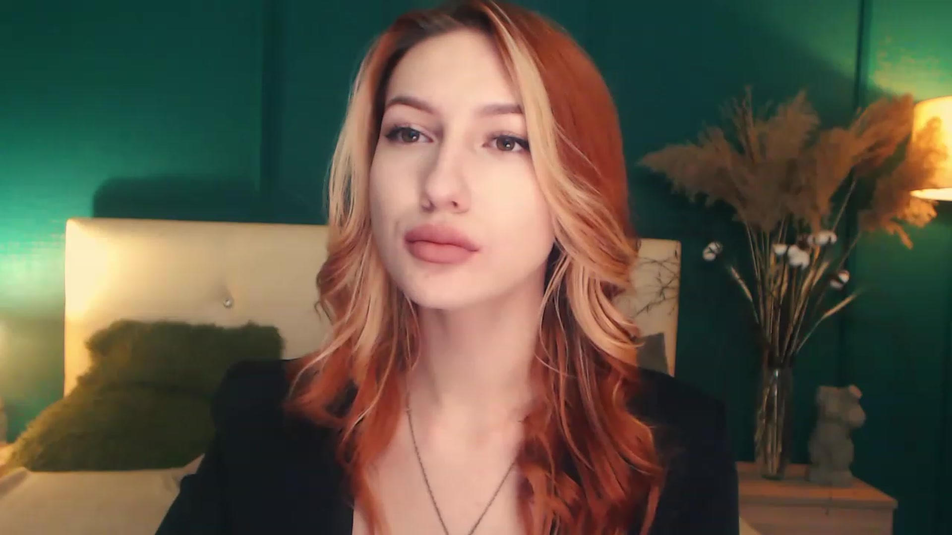 Gallery image thumbnail from LovelyGin's myfreecams stream on, 04/27/2023, 17:19 image 2 of 20