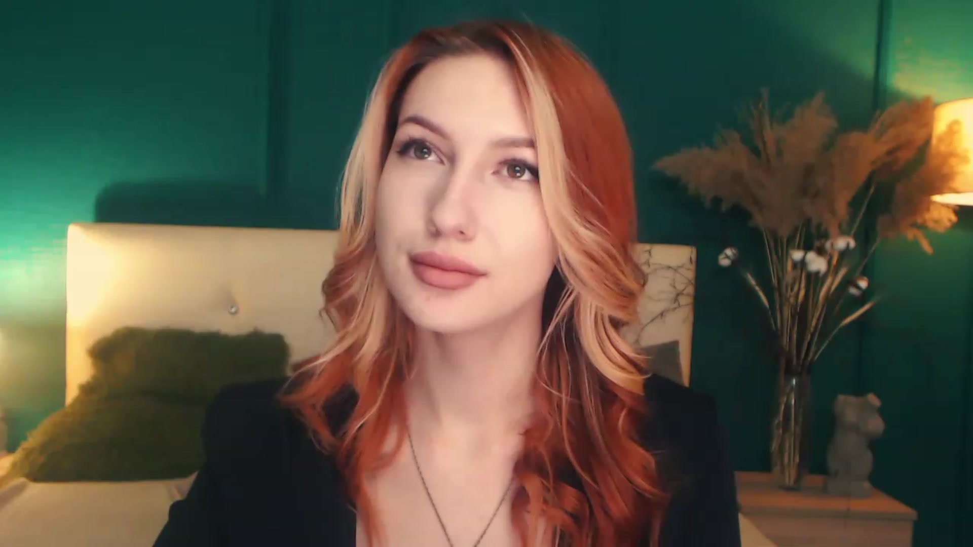 Gallery image thumbnail from LovelyGin's myfreecams stream on, 04/27/2023, 17:19 image 3 of 20