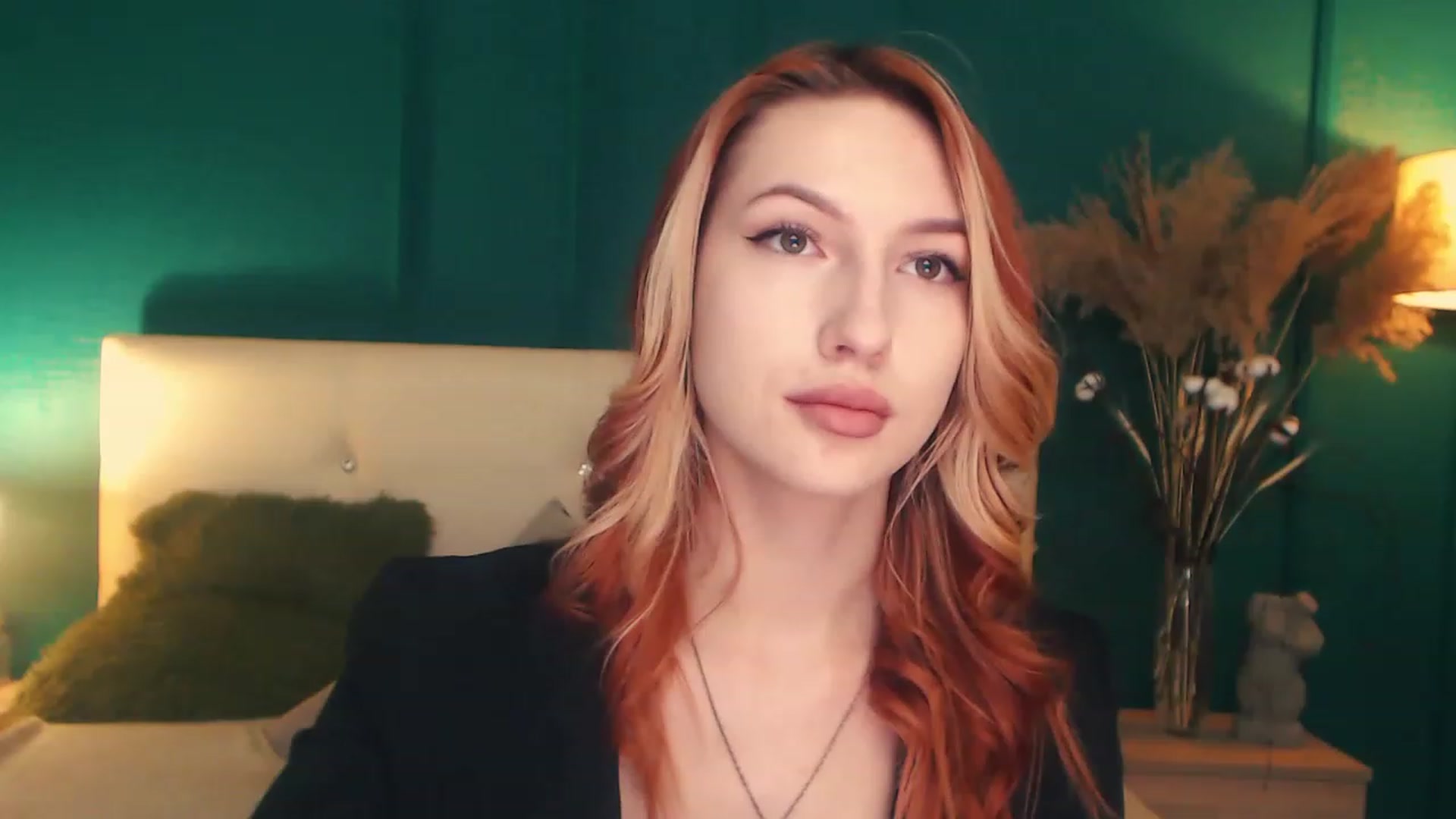 Gallery image thumbnail from LovelyGin's myfreecams stream on, 04/27/2023, 17:19 image 19 of 20