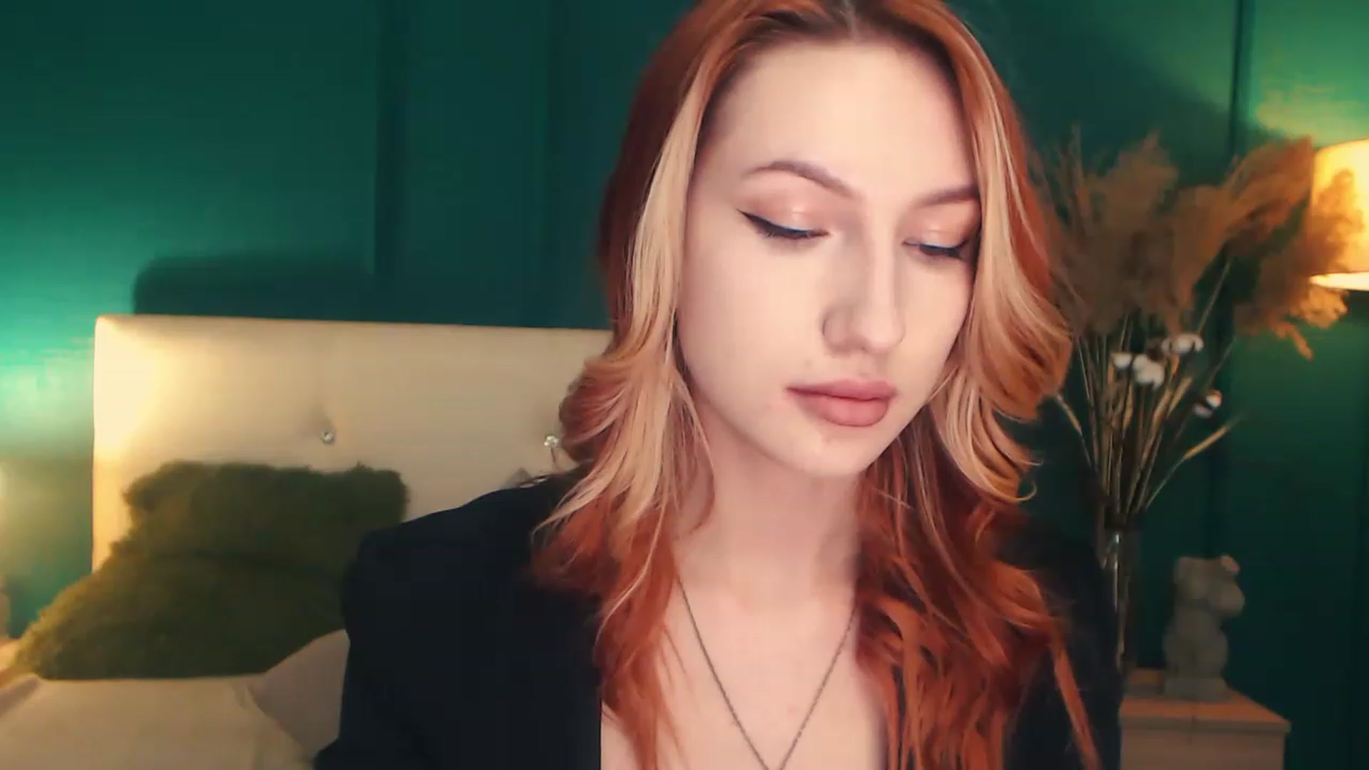 Gallery image thumbnail from LovelyGin's myfreecams stream on, 04/27/2023, 17:19 image 11 of 20