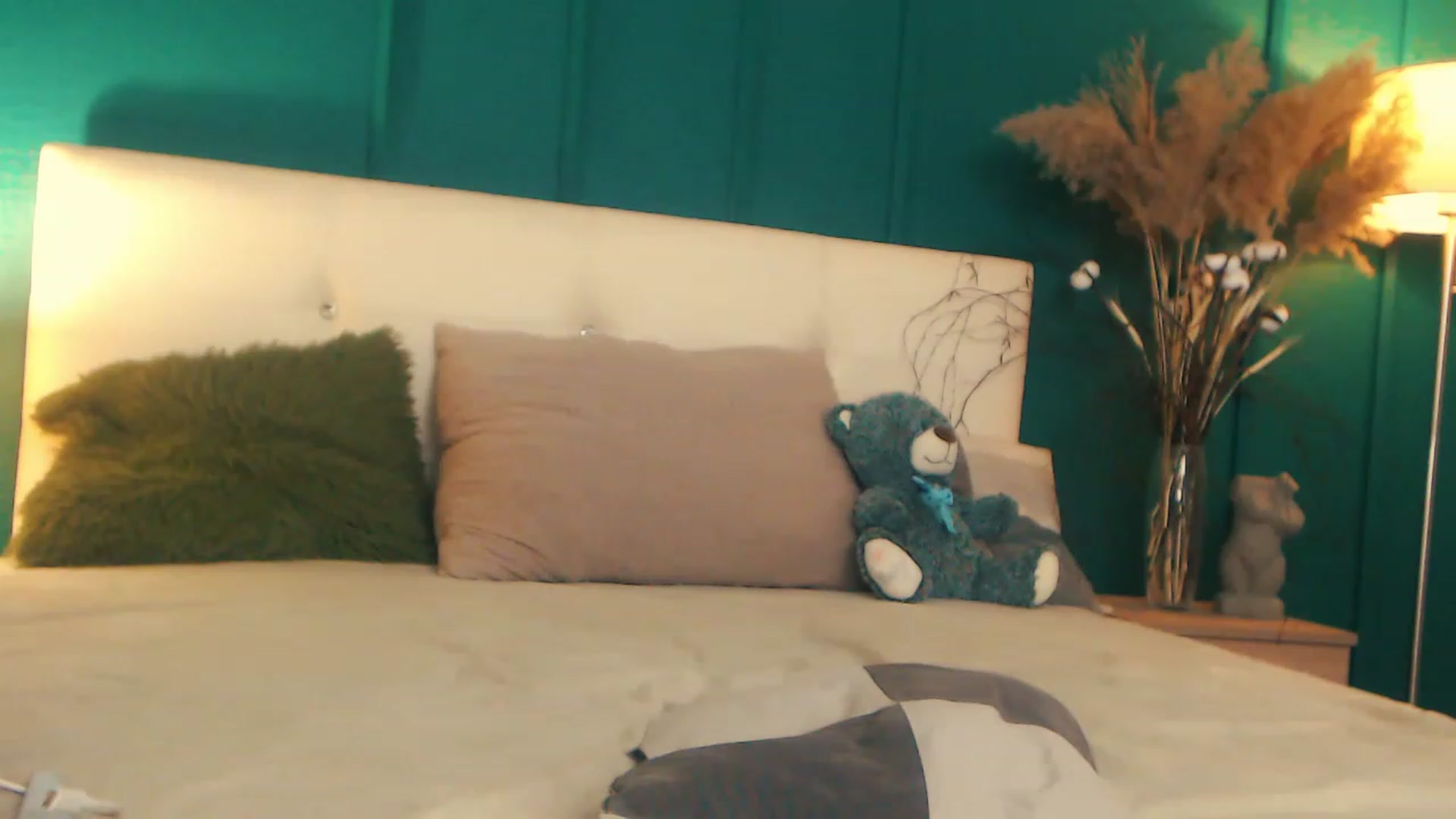 Gallery image thumbnail from LovelyGin's myfreecams stream on, 04/28/2023, 17:22 image 1 of 20