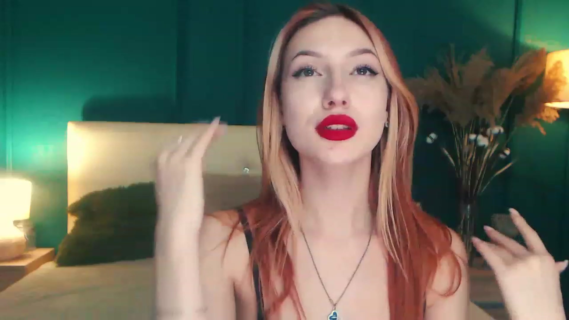 Gallery image thumbnail from LovelyGin's myfreecams stream on, 04/28/2023, 17:22 image 14 of 20