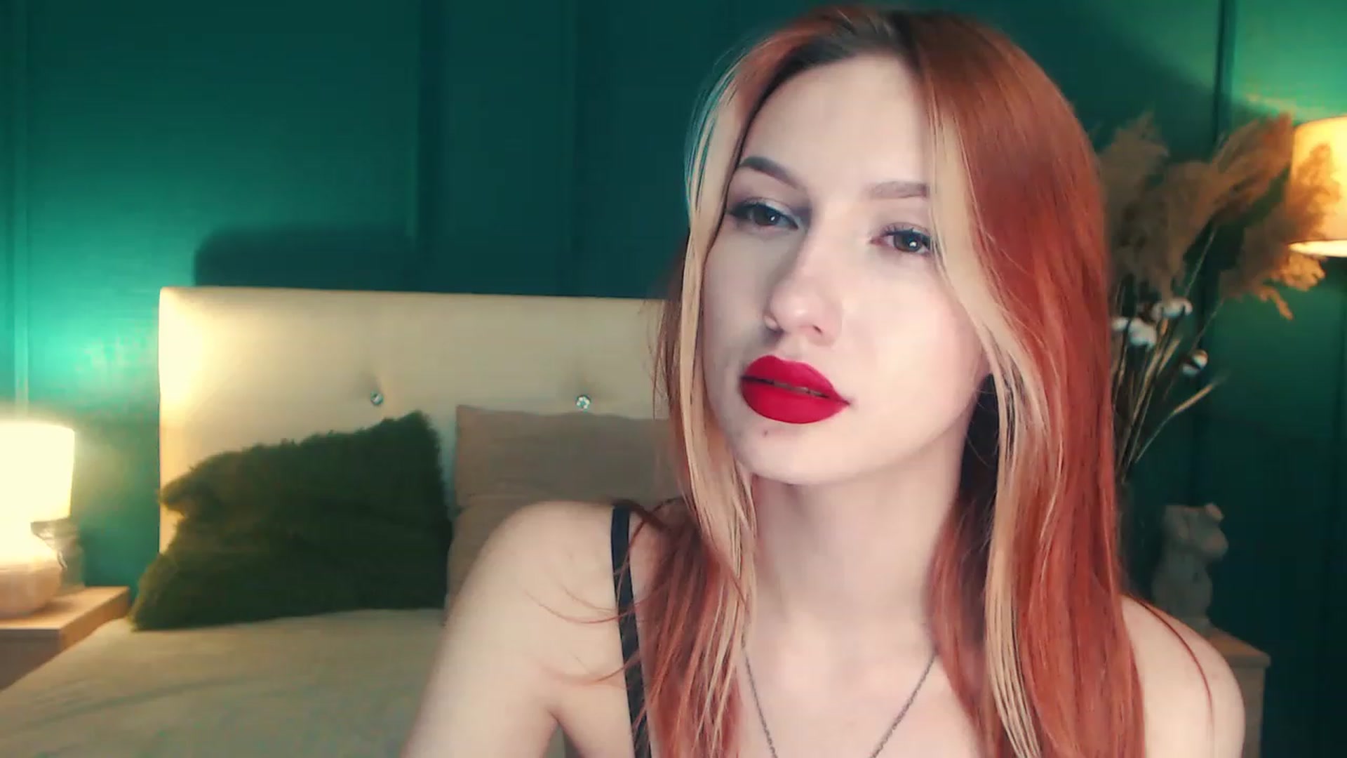 Gallery image thumbnail from LovelyGin's myfreecams stream on, 04/28/2023, 17:22 image 16 of 20