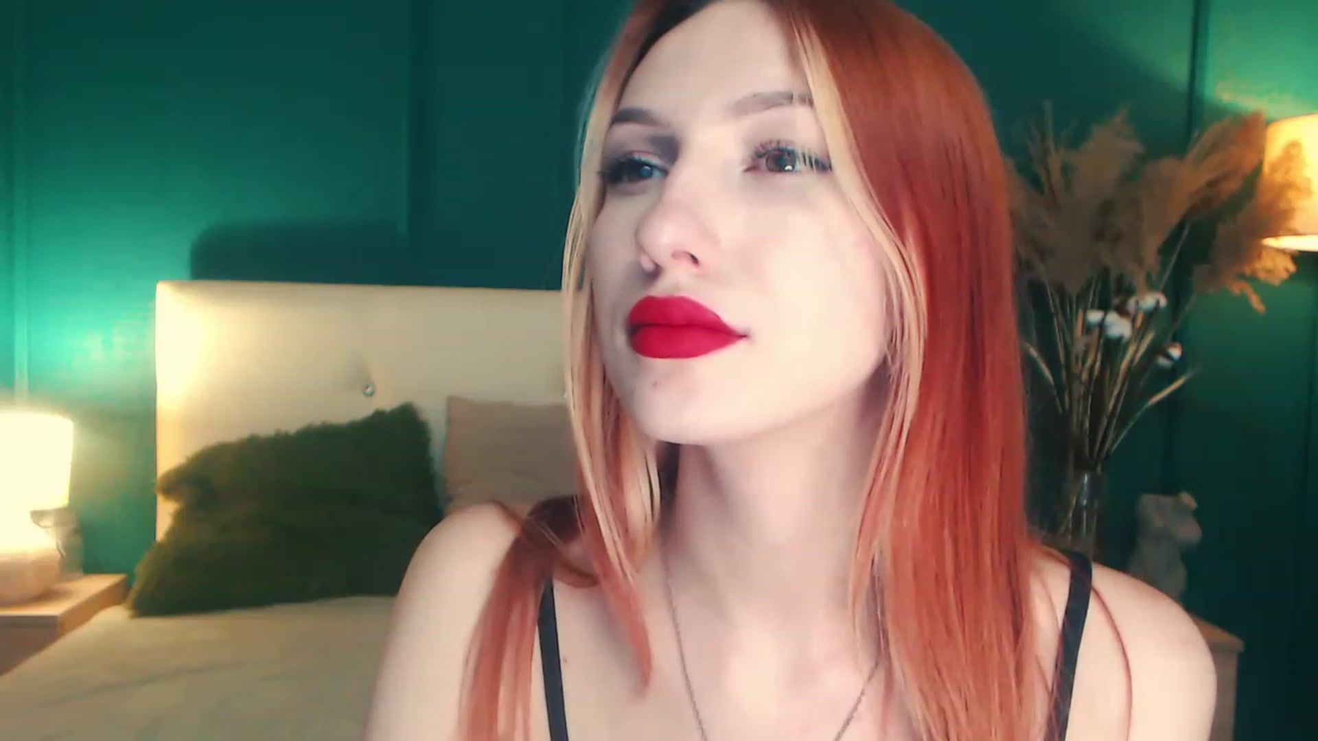 Gallery image thumbnail from LovelyGin's myfreecams stream on, 04/28/2023, 17:22 image 11 of 20