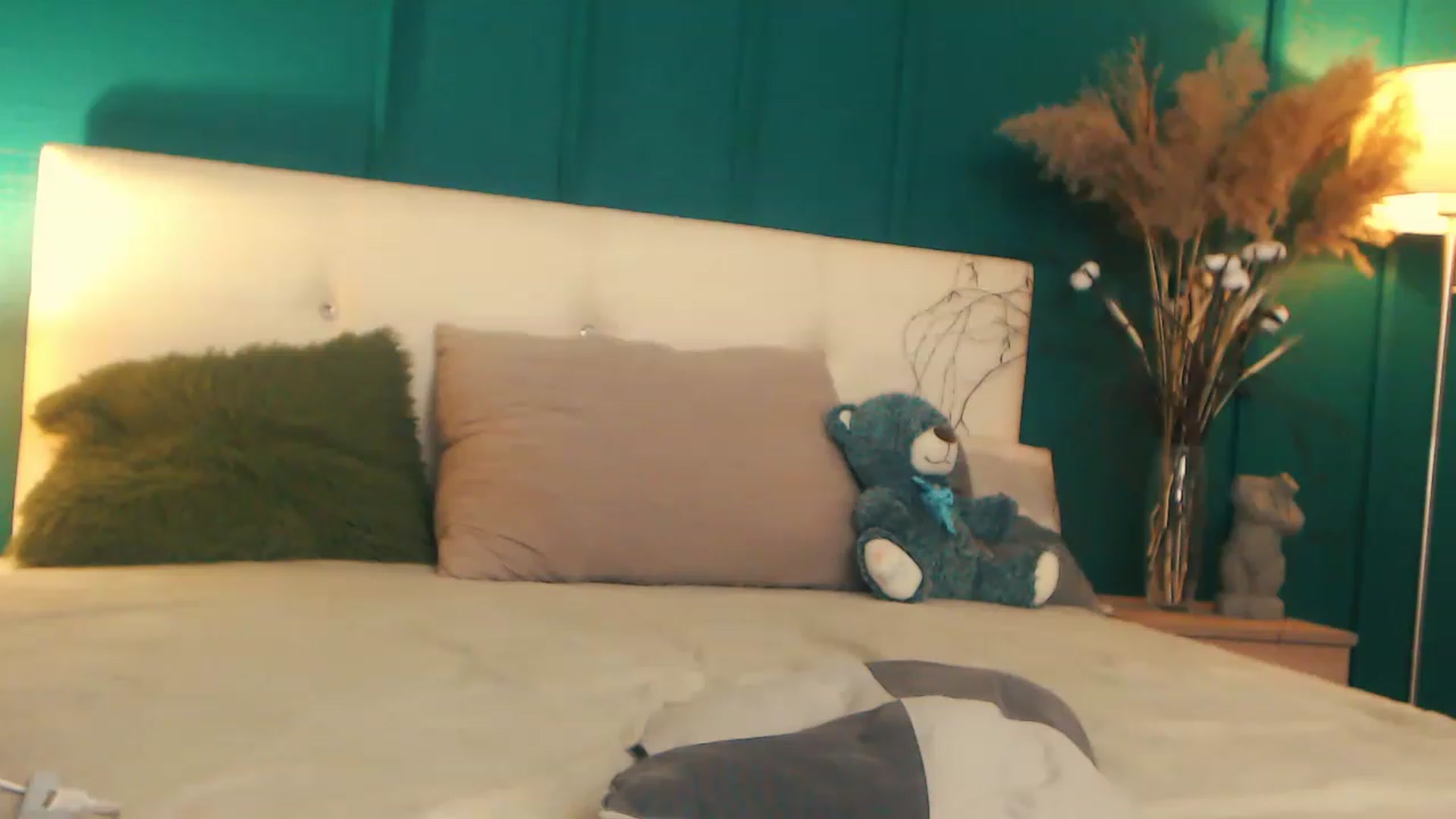 Gallery image thumbnail from LovelyGin's myfreecams stream on, 04/28/2023, 17:22 image 3 of 20