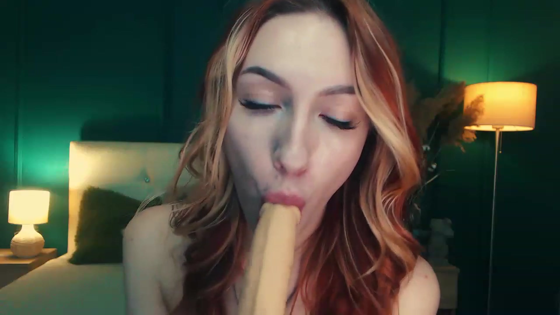 Gallery image thumbnail from LovelyGin's myfreecams stream on, 05/01/2023, 14:09 image 15 of 20