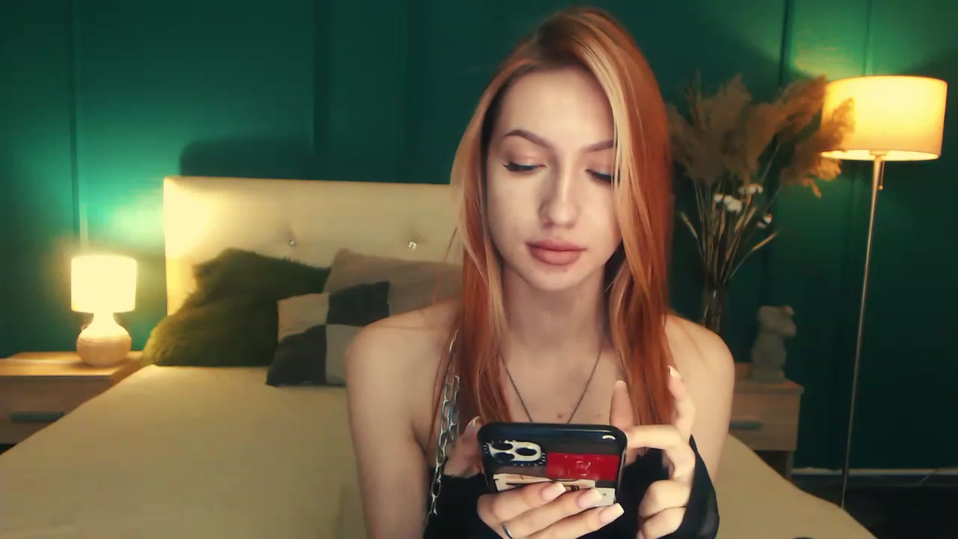 Gallery image thumbnail from LovelyGin's myfreecams stream on, 05/02/2023, 16:17 image 5 of 20