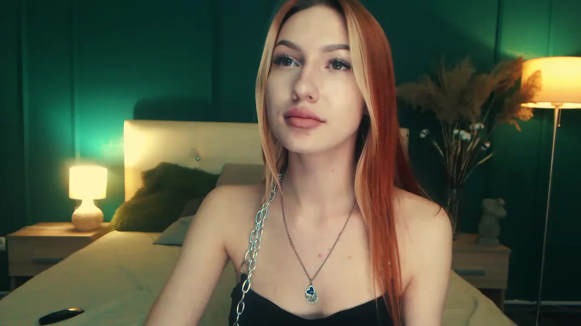 Gallery image thumbnail from LovelyGin's myfreecams stream on, 05/02/2023, 16:17 image 17 of 20