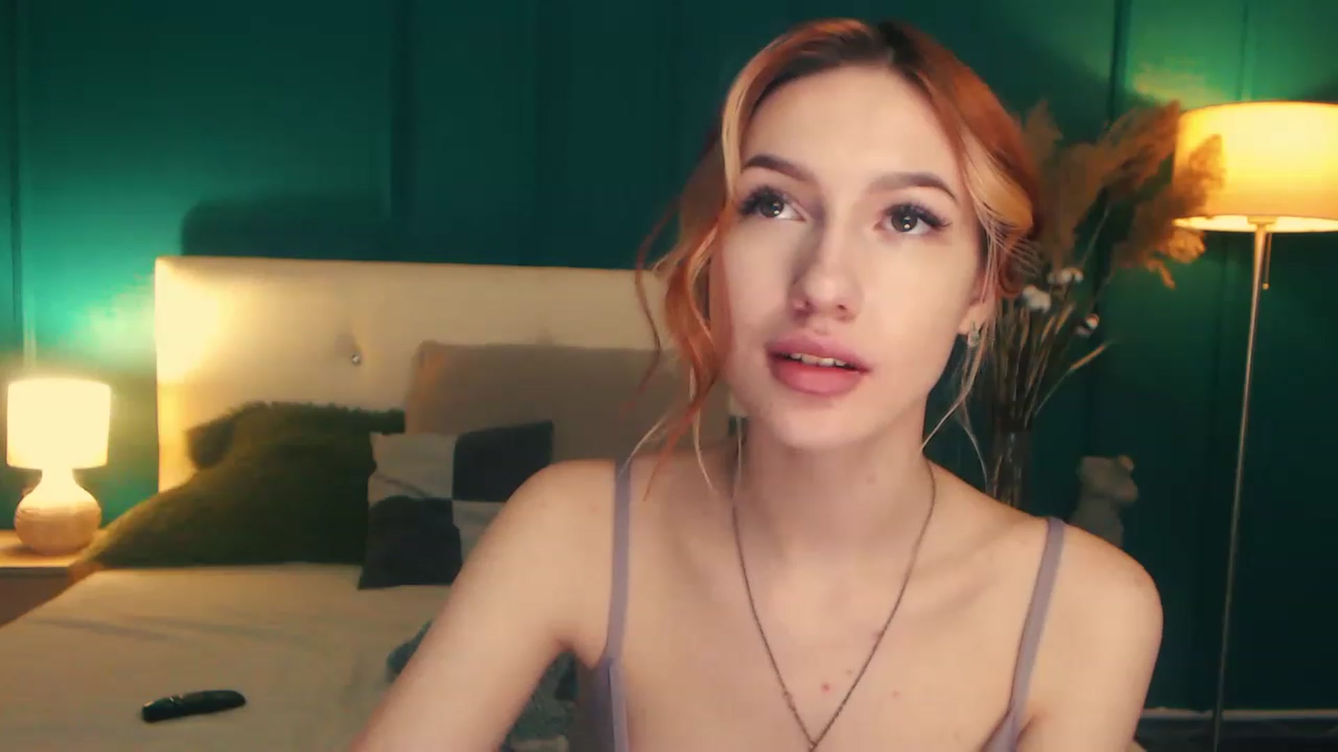 Gallery image thumbnail from LovelyGin's myfreecams stream on, 05/03/2023, 15:10 image 14 of 20