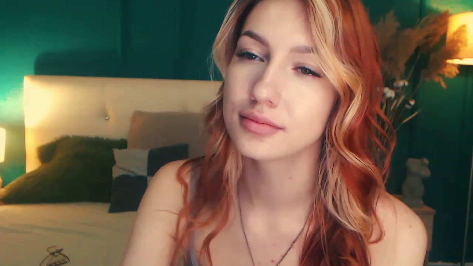 Gallery image thumbnail from LovelyGin's myfreecams stream on, 05/03/2023, 16:02 image 9 of 20