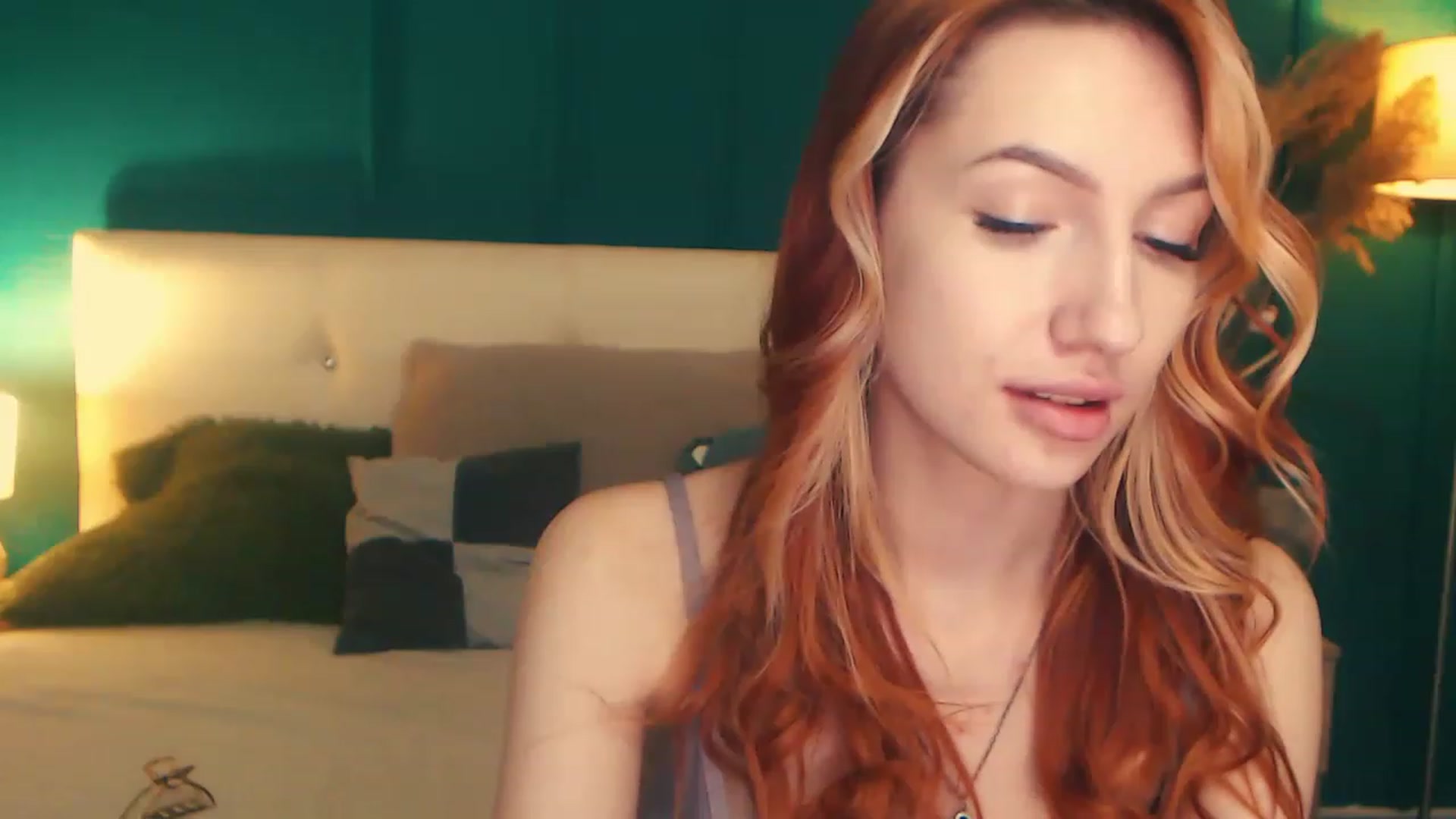 Gallery image thumbnail from LovelyGin's myfreecams stream on, 05/03/2023, 16:02 image 12 of 20