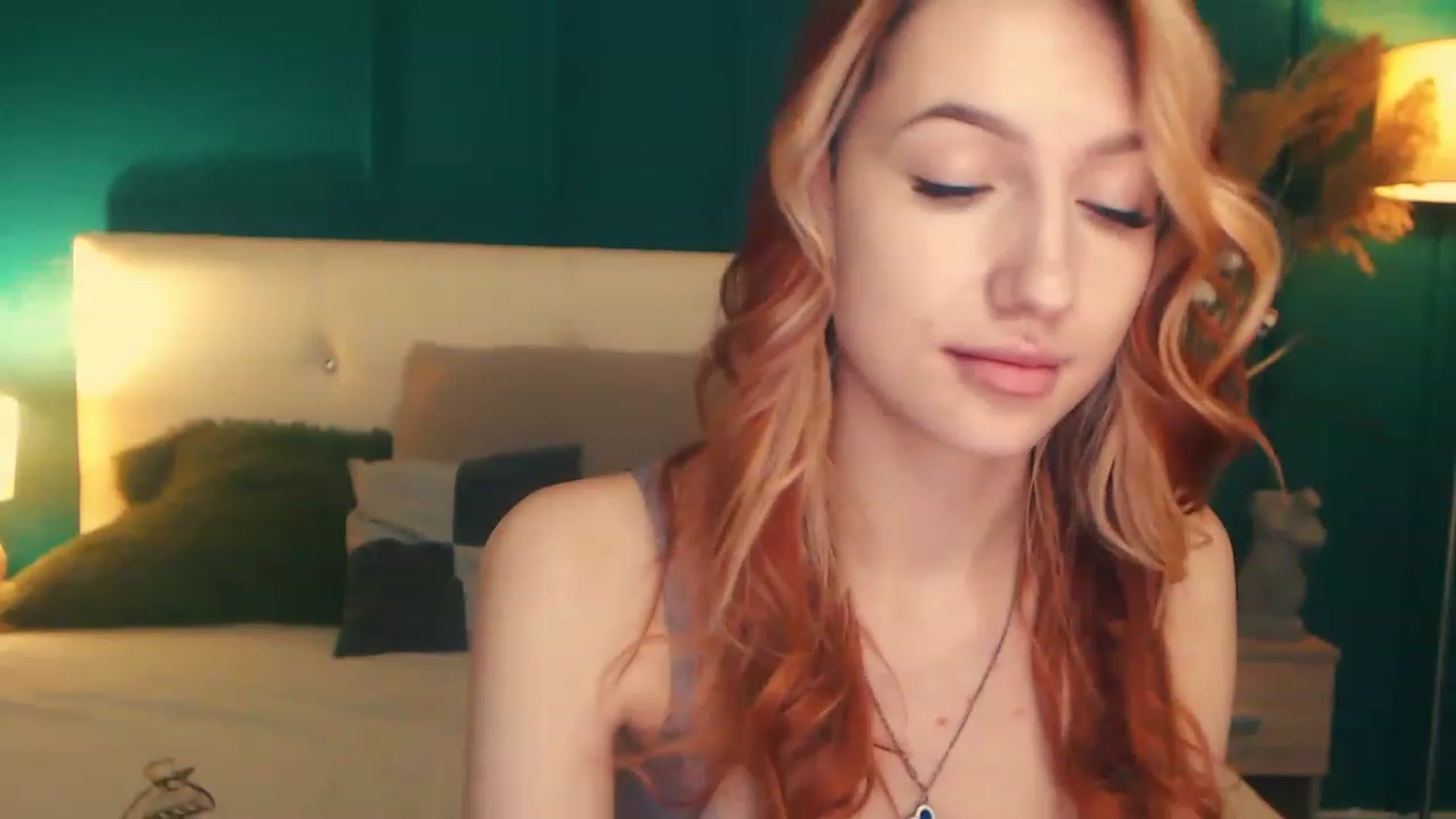 Gallery image thumbnail from LovelyGin's myfreecams stream on, 05/03/2023, 16:02 image 6 of 20