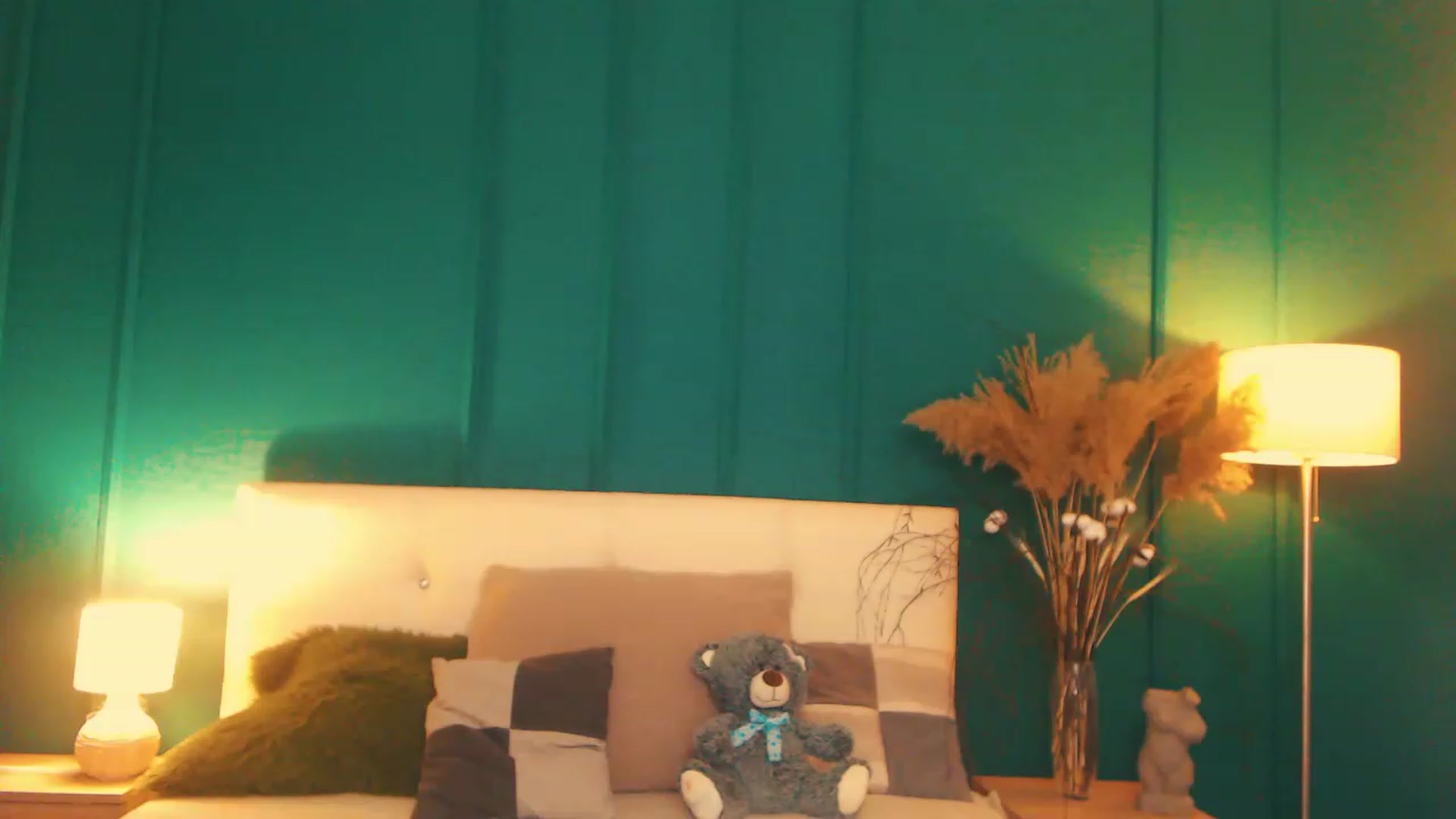 Gallery image thumbnail from LovelyGin's myfreecams stream on, 05/03/2023, 16:02 image 17 of 20