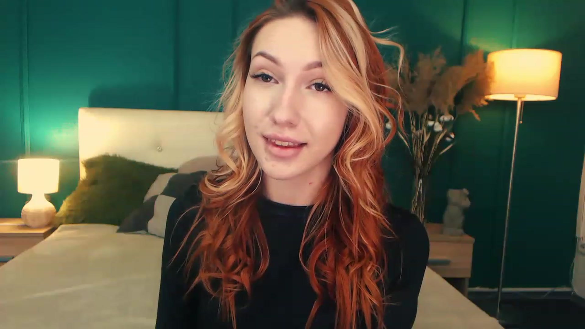 Gallery image thumbnail from LovelyGin's myfreecams stream on, 05/05/2023, 15:33 image 19 of 20