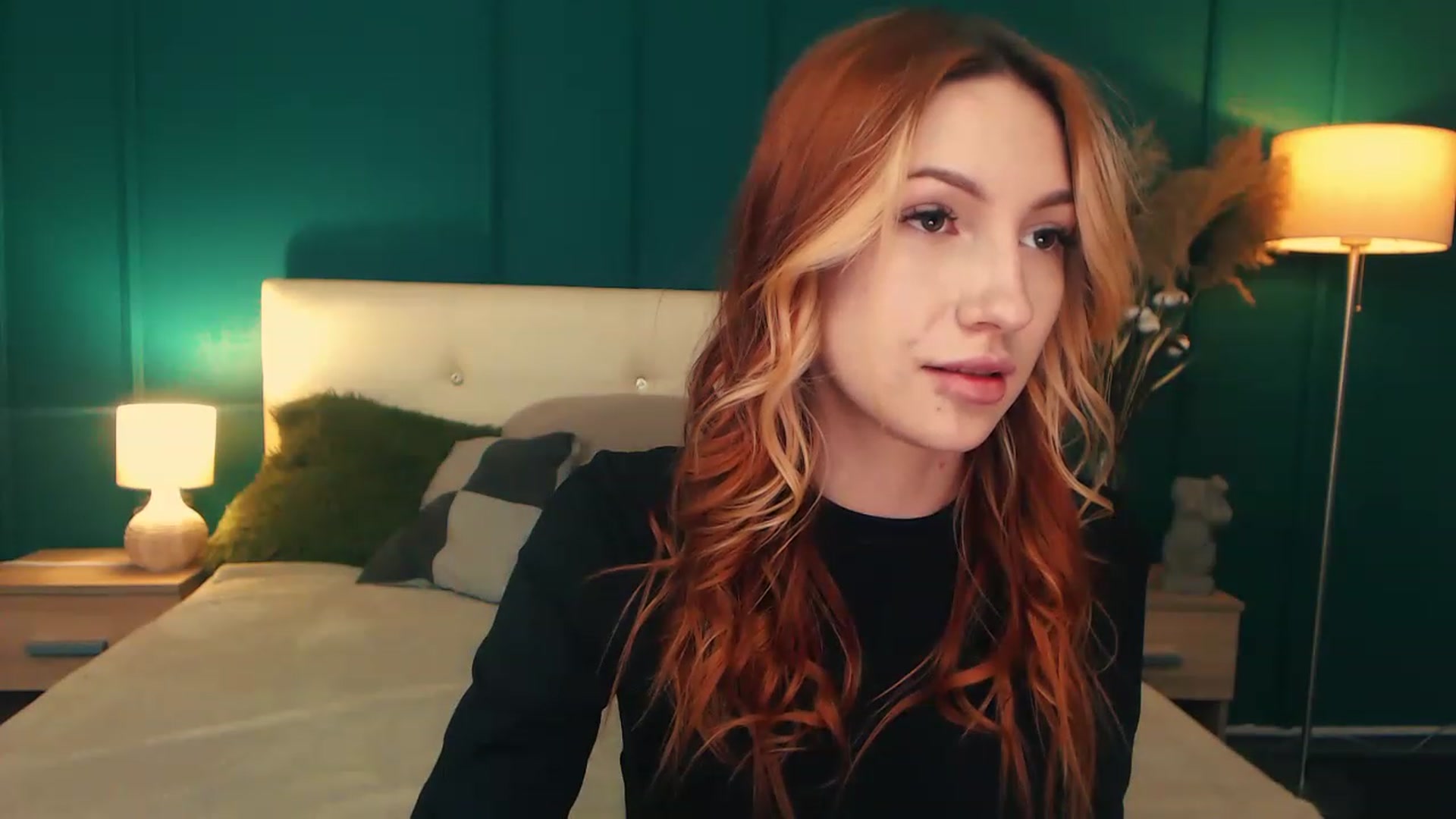 Gallery image thumbnail from LovelyGin's myfreecams stream on, 05/05/2023, 15:33 image 18 of 20