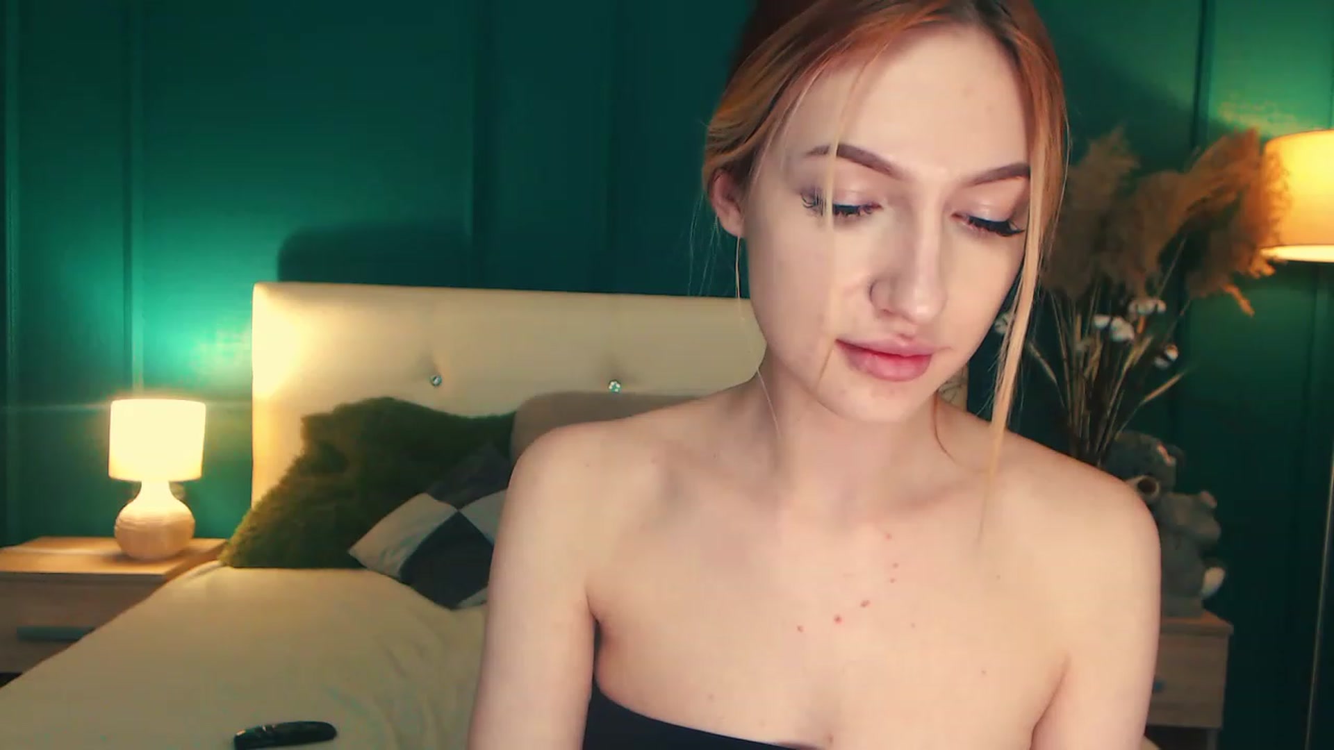 Gallery image thumbnail from LovelyGin's myfreecams stream on, 05/08/2023, 18:01 image 8 of 20