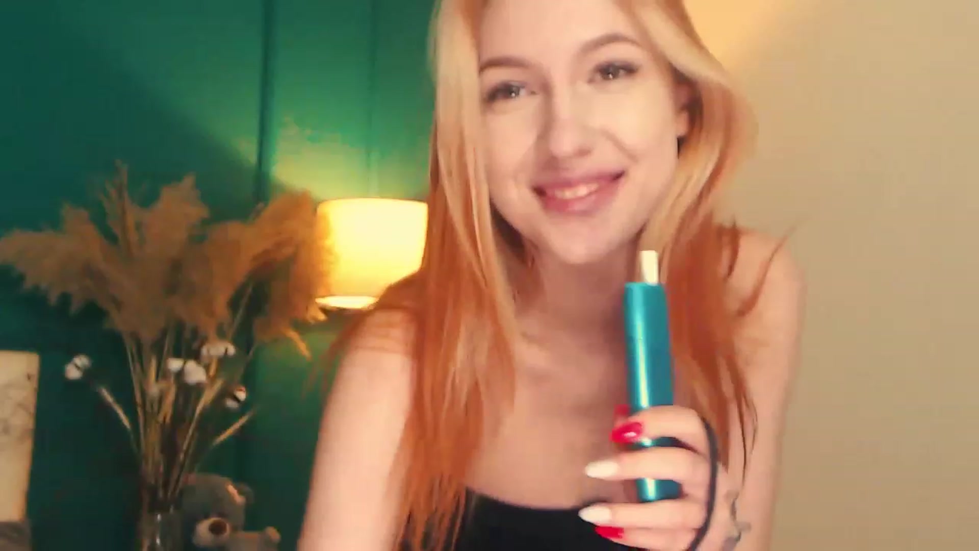 Gallery image thumbnail from LovelyGin's myfreecams stream on, 05/08/2023, 18:52 image 4 of 20