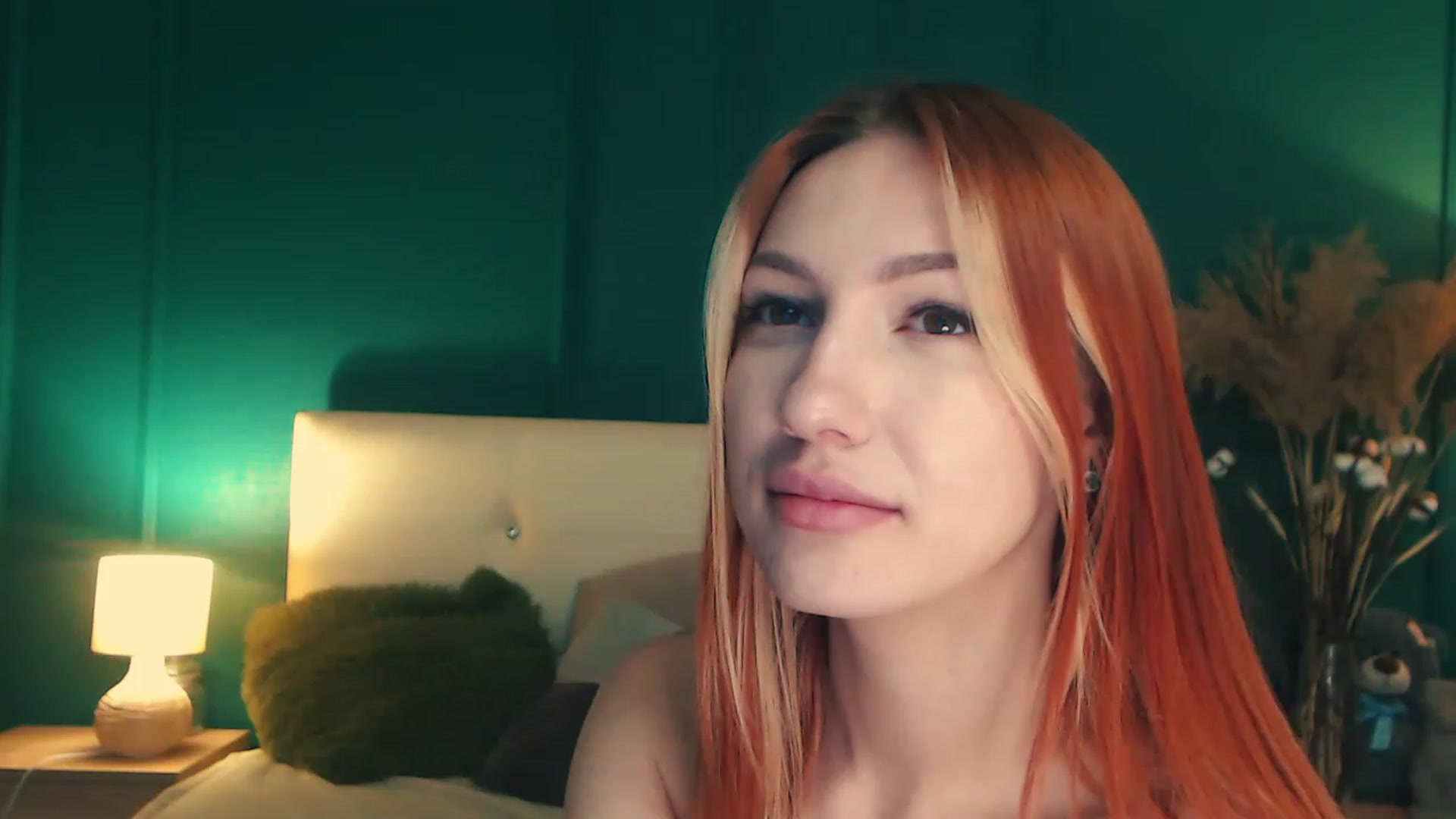 Gallery image thumbnail from LovelyGin's myfreecams stream on, 05/15/2023, 18:29 image 17 of 20