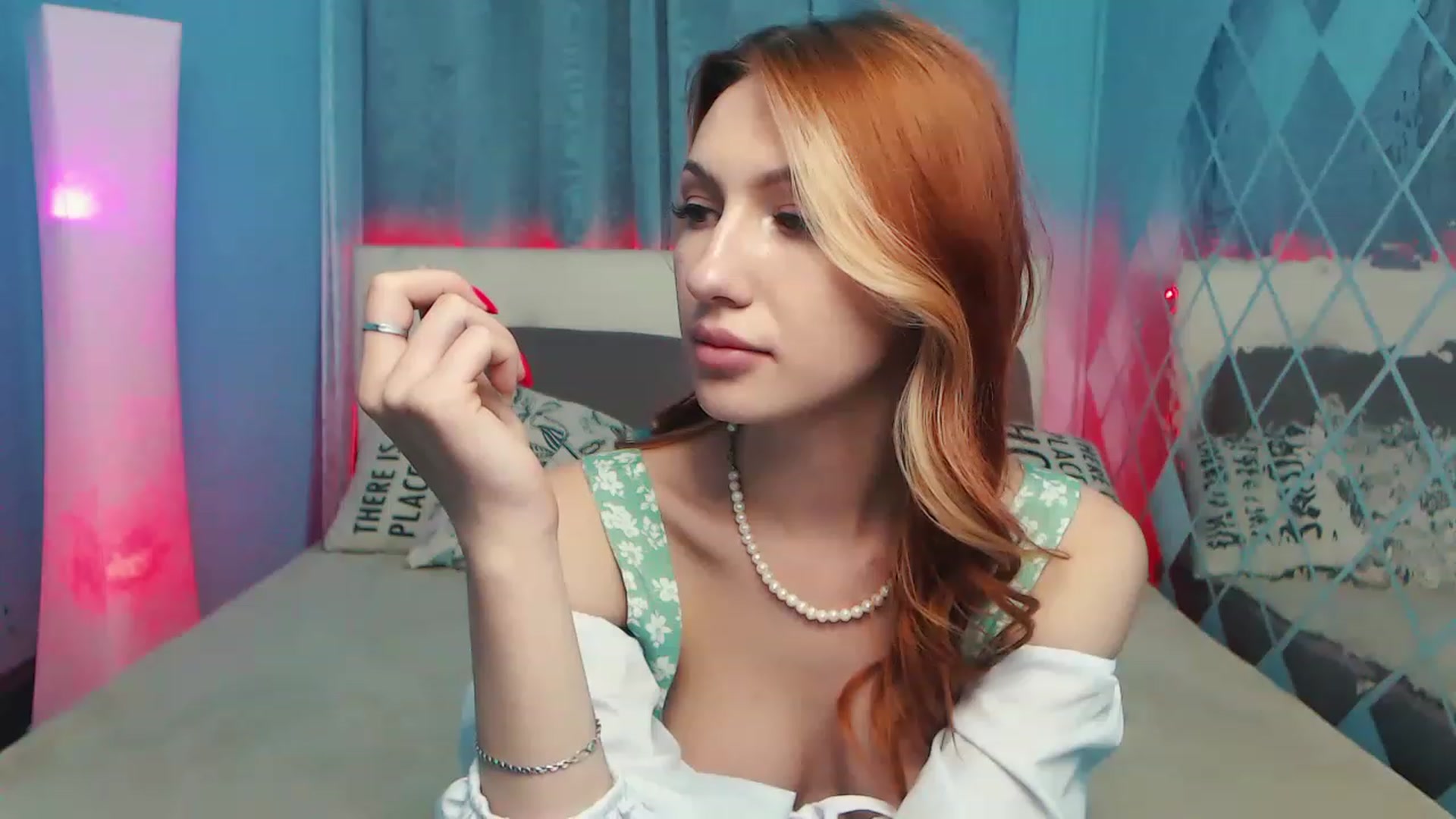 Gallery image thumbnail from LovelyGin's myfreecams stream on, 05/18/2023, 18:55 image 9 of 20