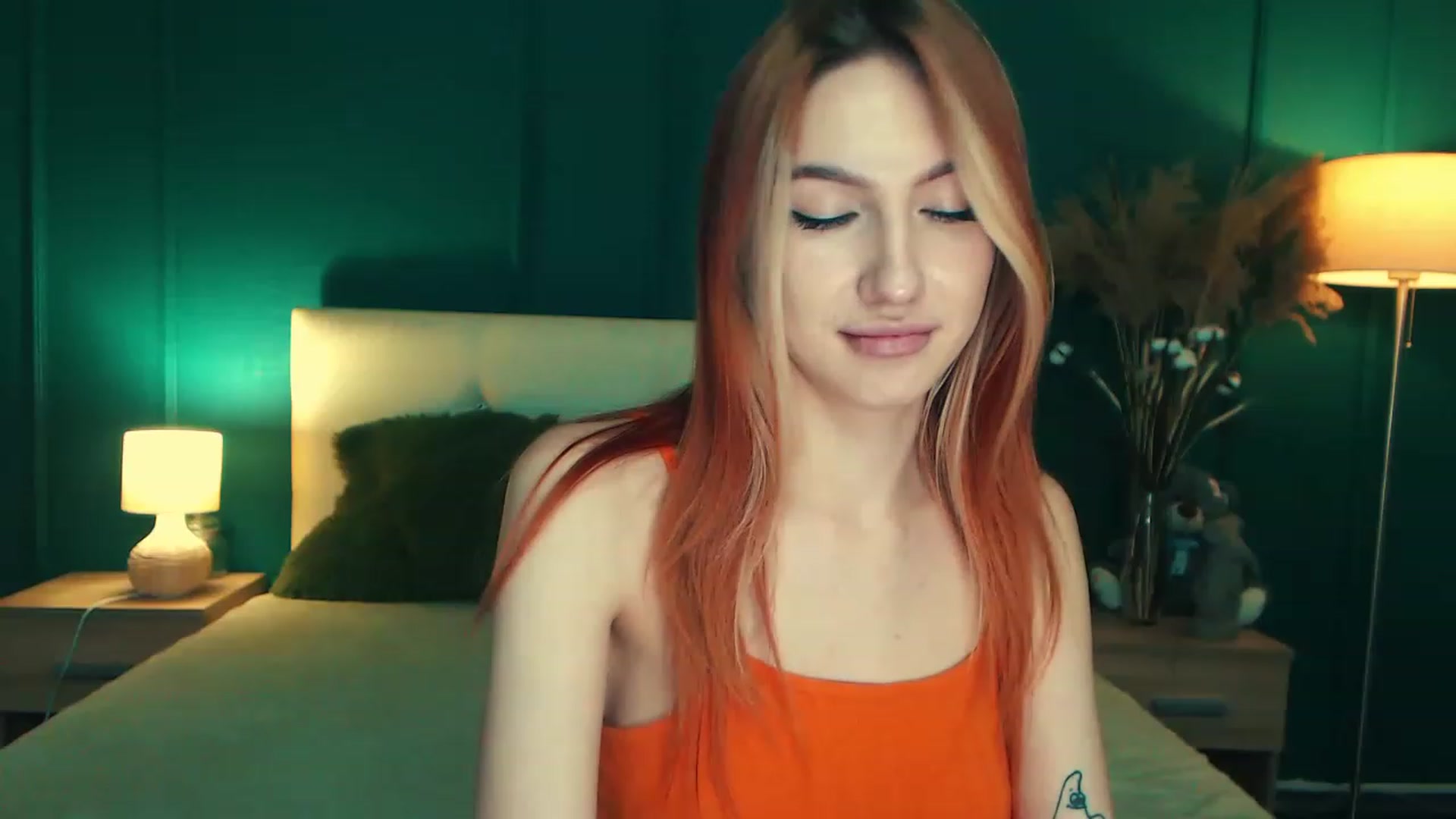 Gallery image thumbnail from LovelyGin's myfreecams stream on, 05/30/2023, 15:45 image 10 of 20