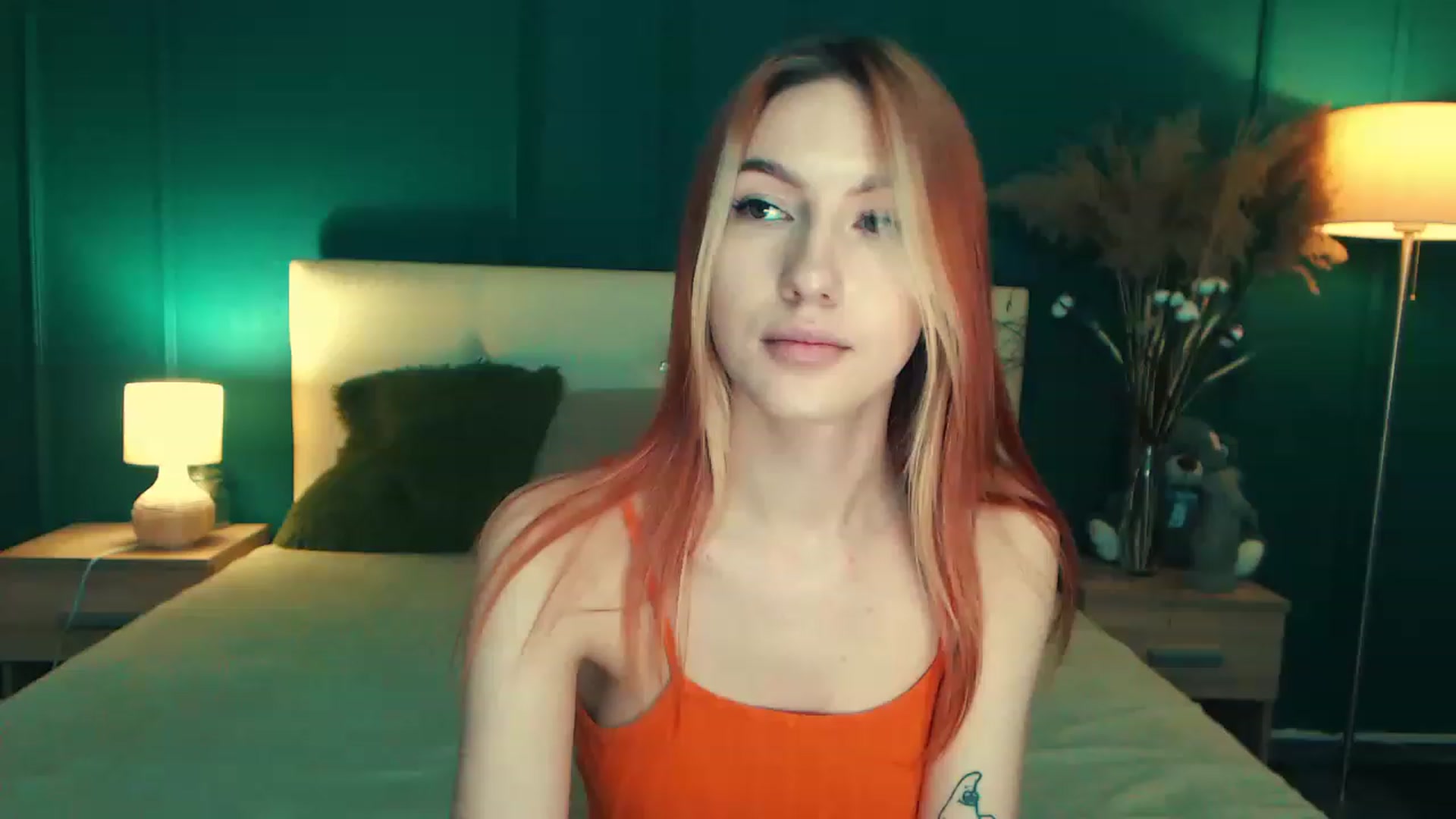 Gallery image thumbnail from LovelyGin's myfreecams stream on, 05/30/2023, 15:45 image 4 of 20