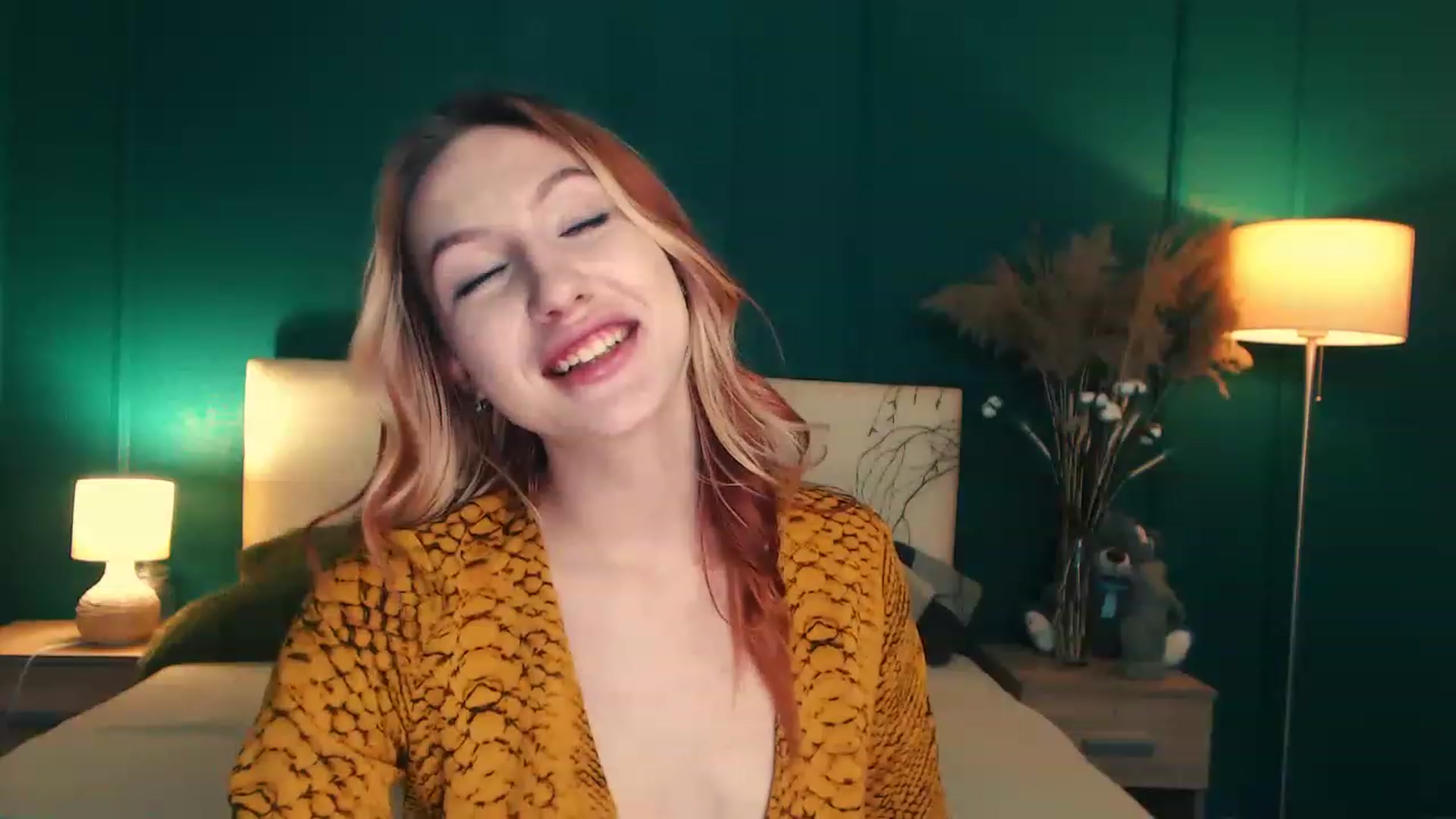 Gallery image thumbnail from LovelyGin's myfreecams stream on, 05/31/2023, 16:26 image 14 of 20