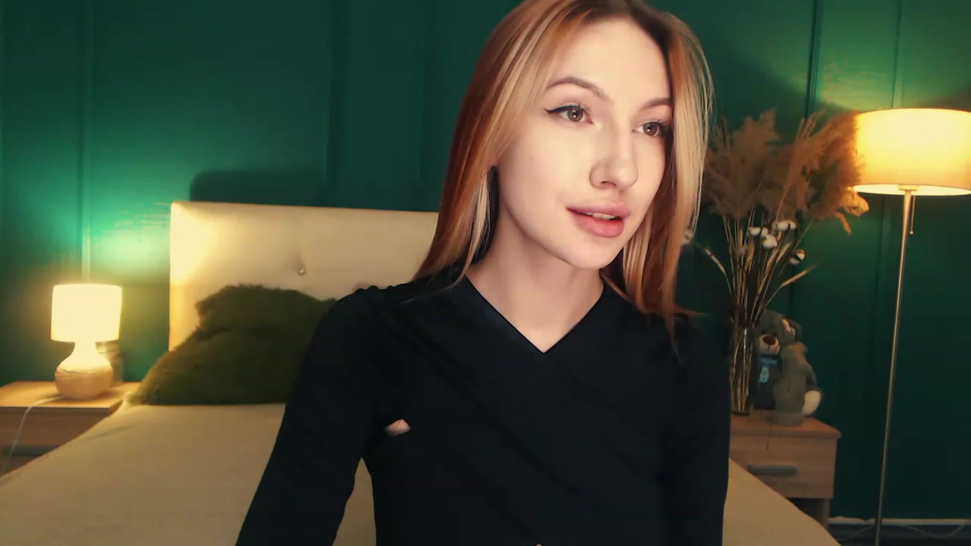 Gallery image thumbnail from LovelyGin's myfreecams stream on, 06/05/2023, 17:37 image 10 of 20
