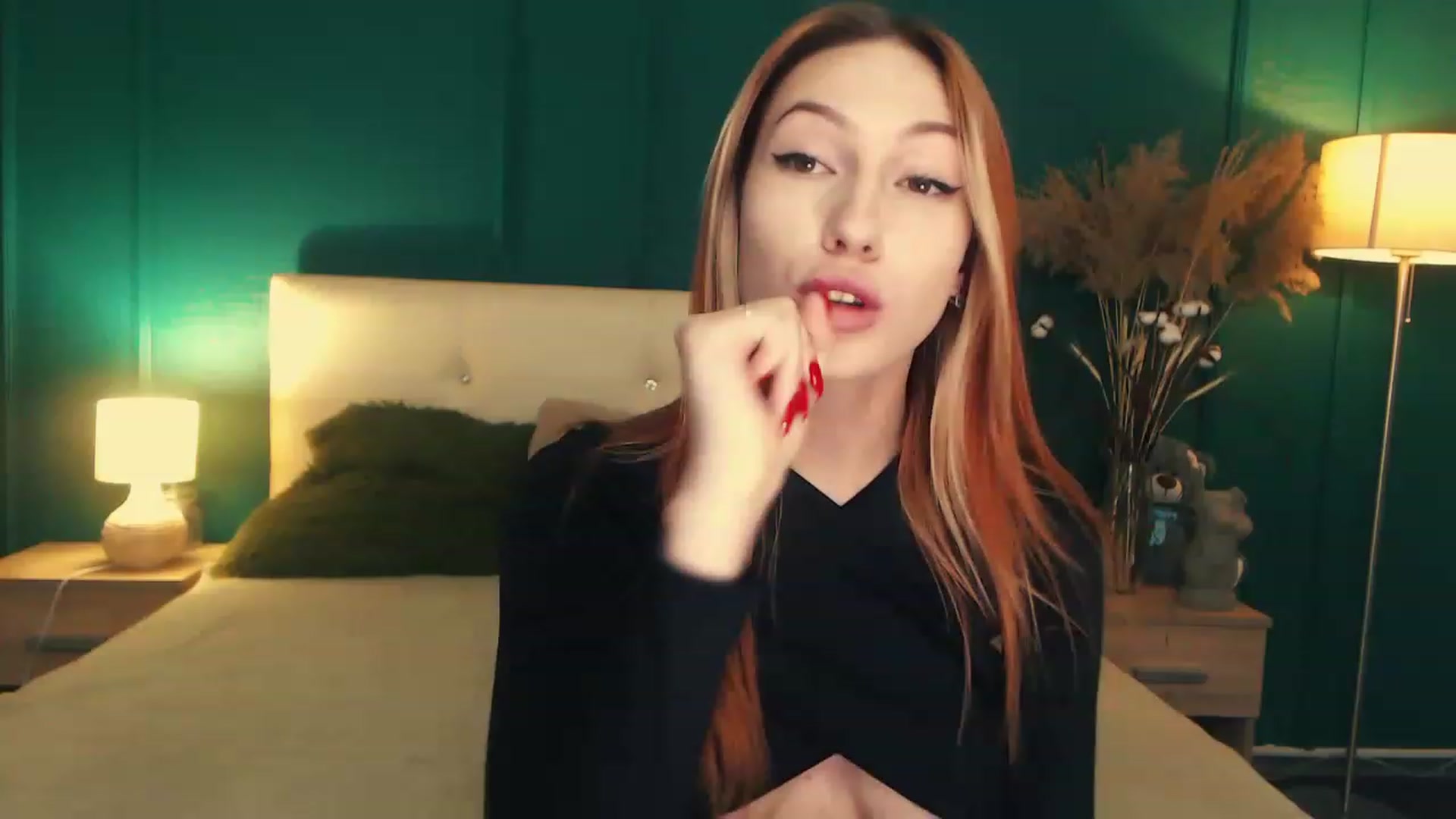Gallery image thumbnail from LovelyGin's myfreecams stream on, 06/05/2023, 17:50 image 5 of 20