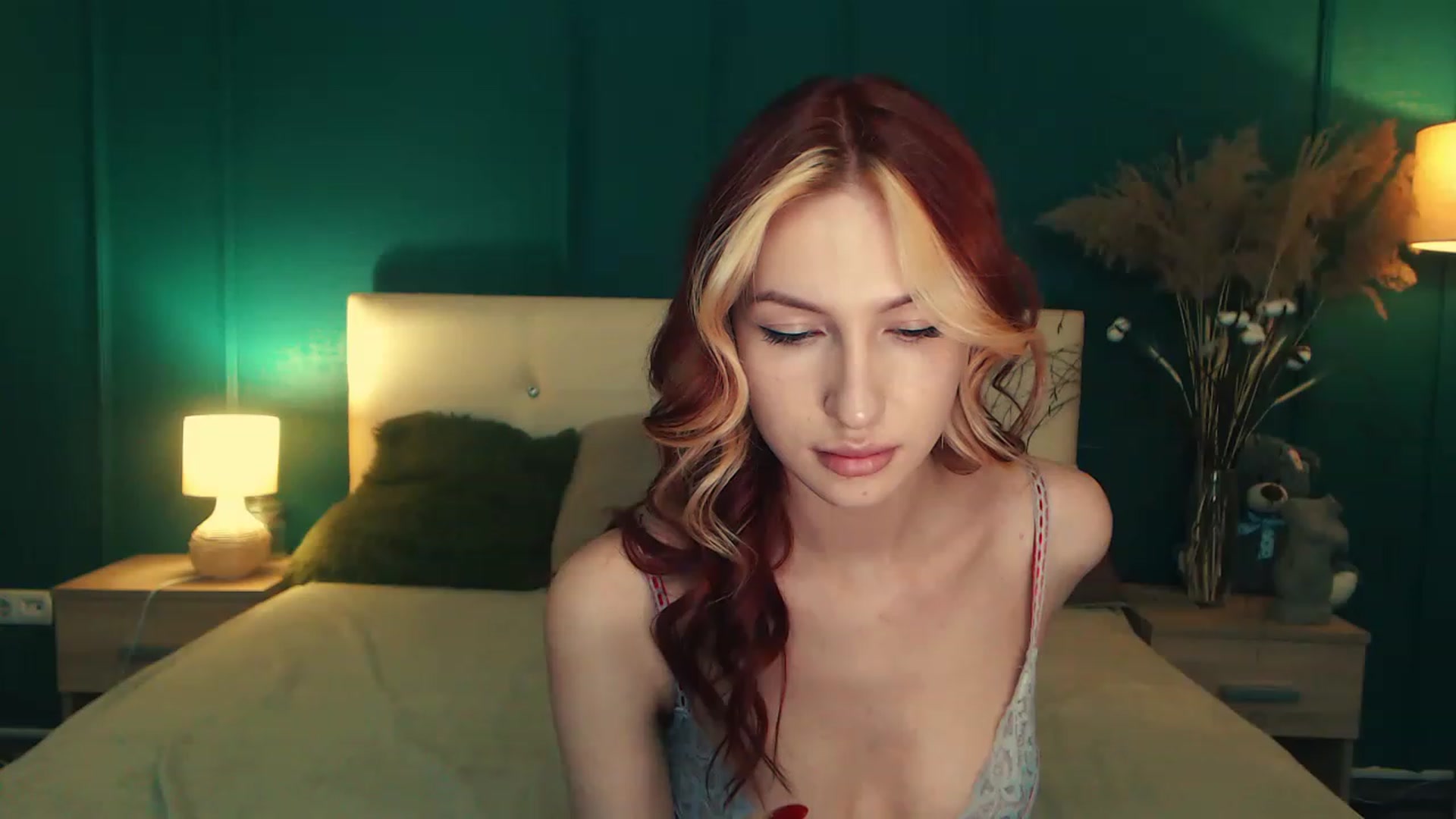 Gallery image thumbnail from LovelyGin's myfreecams stream on, 06/06/2023, 15:41 image 2 of 20