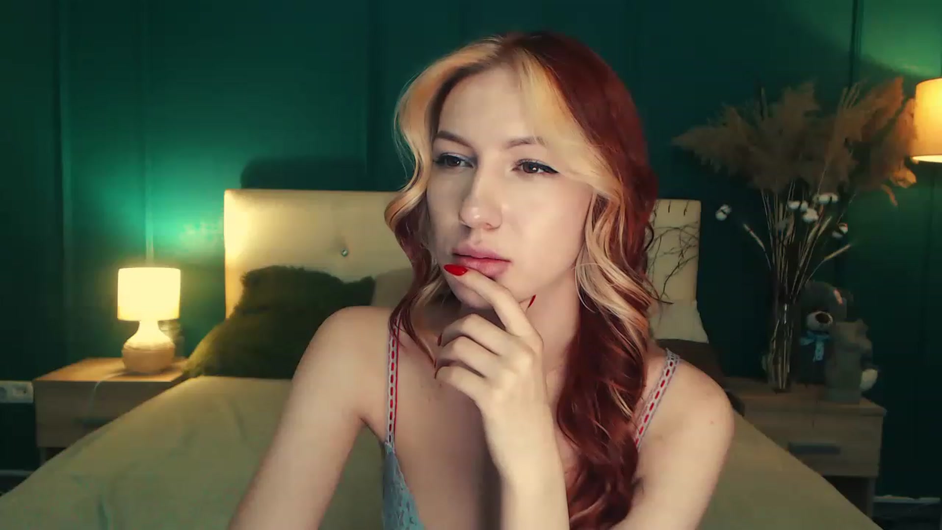 Gallery image thumbnail from LovelyGin's myfreecams stream on, 06/06/2023, 15:41 image 8 of 20