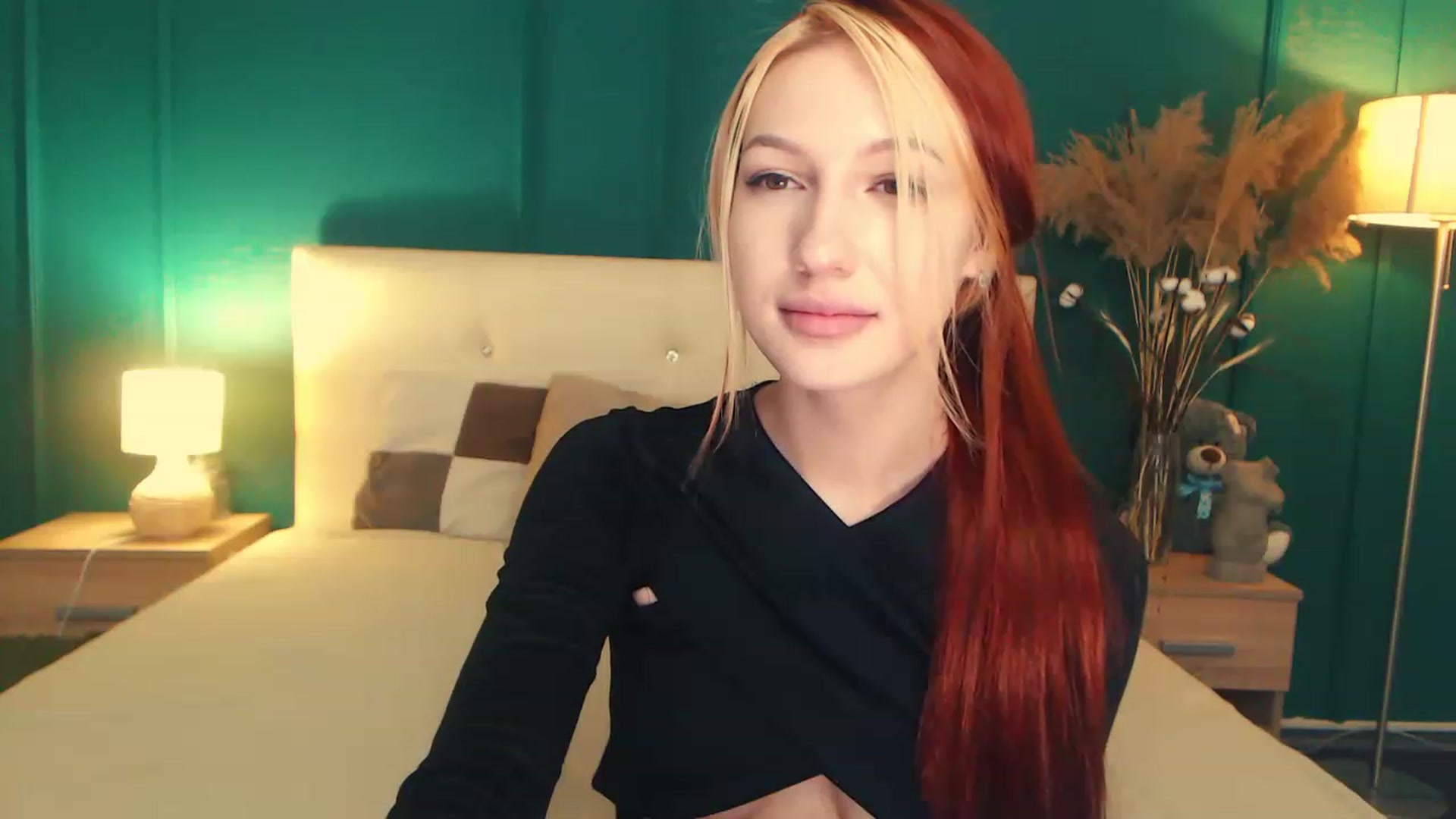 Gallery image thumbnail from LovelyGin's myfreecams stream on, 06/07/2023, 17:02 image 18 of 20