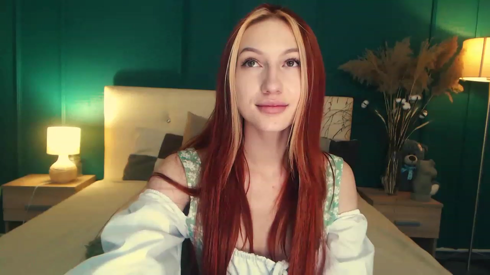 Gallery image thumbnail from LovelyGin's myfreecams stream on, 06/07/2023, 18:54 image 15 of 20