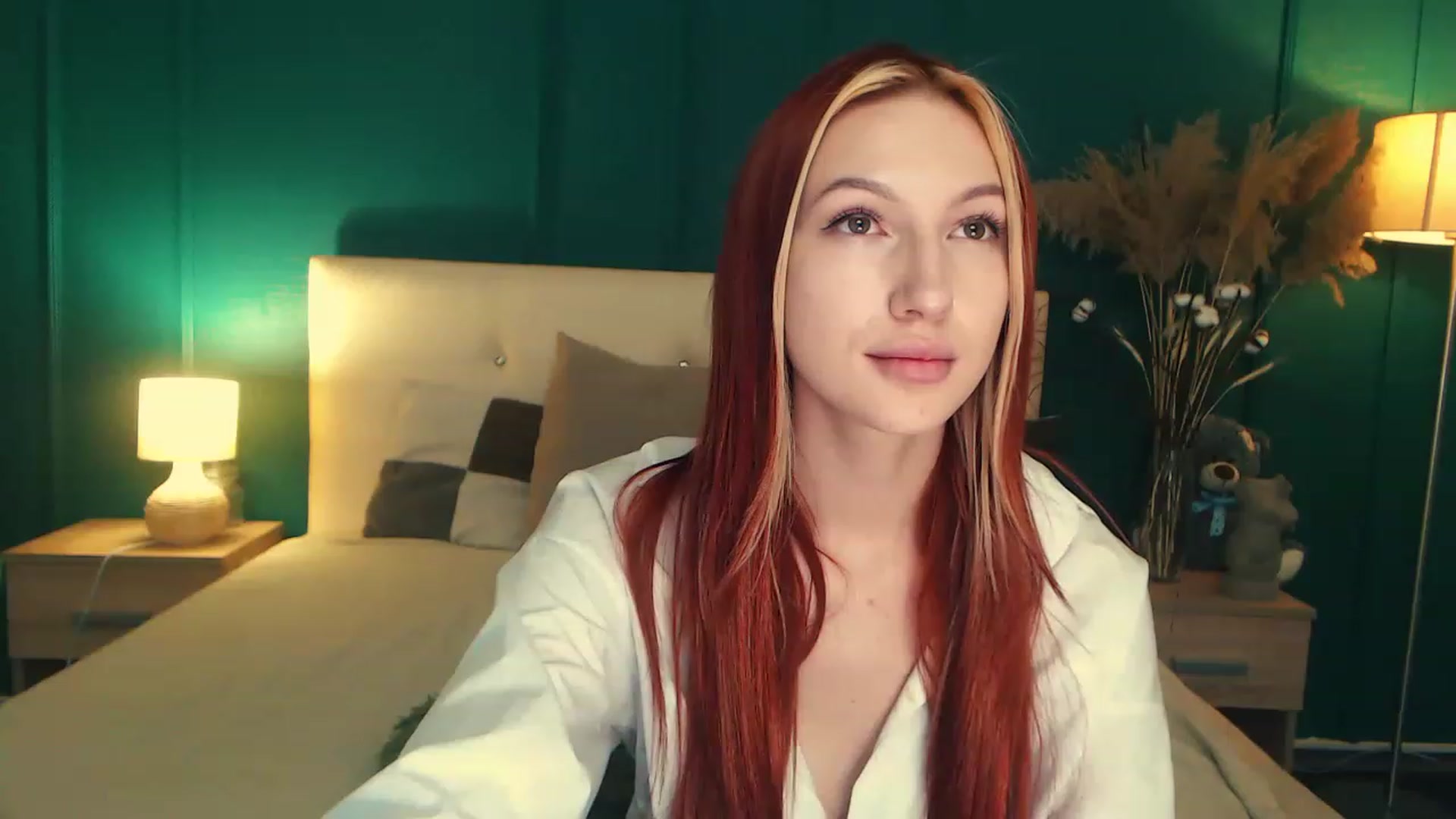 Gallery image thumbnail from LovelyGin's myfreecams stream on, 06/07/2023, 18:54 image 2 of 20