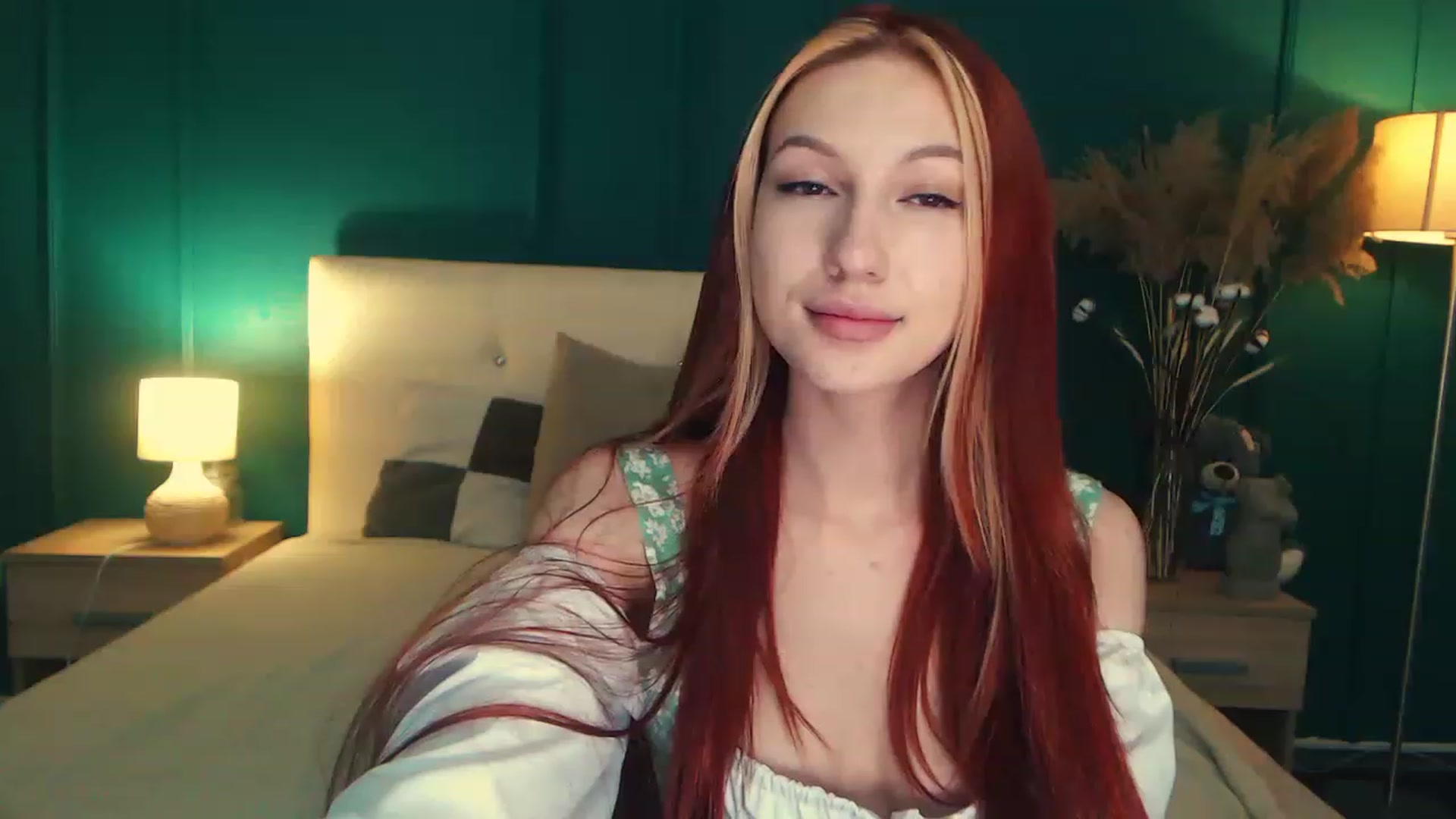 Gallery image thumbnail from LovelyGin's myfreecams stream on, 06/07/2023, 18:54 image 5 of 20