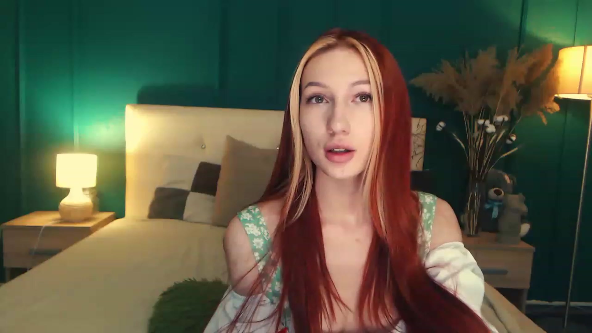 Gallery image thumbnail from LovelyGin's myfreecams stream on, 06/07/2023, 18:54 image 7 of 20