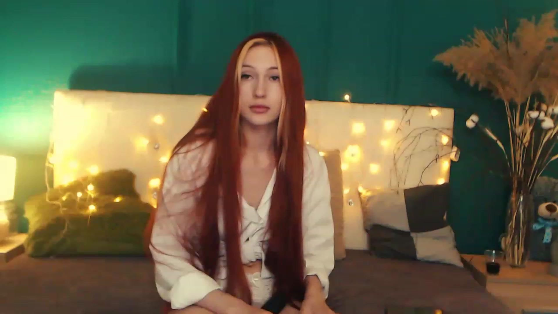 Gallery image thumbnail from LovelyGin's myfreecams stream on, 06/08/2023, 18:29 image 7 of 20