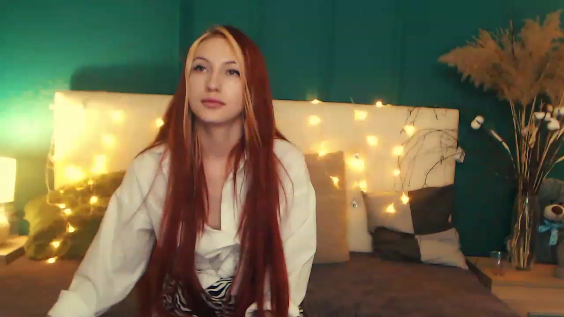 Gallery image thumbnail from LovelyGin's myfreecams stream on, 06/08/2023, 18:29 image 17 of 20