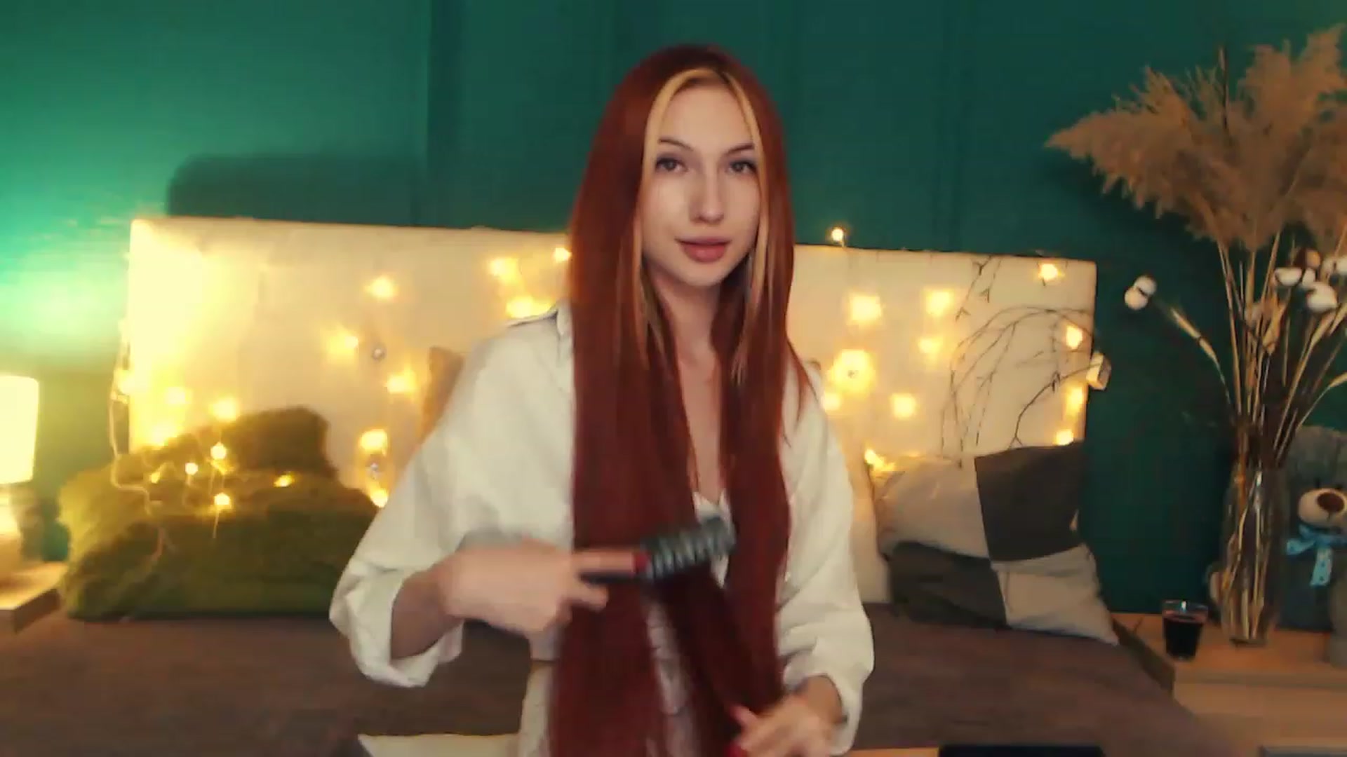 Gallery image thumbnail from LovelyGin's myfreecams stream on, 06/08/2023, 18:29 image 1 of 20