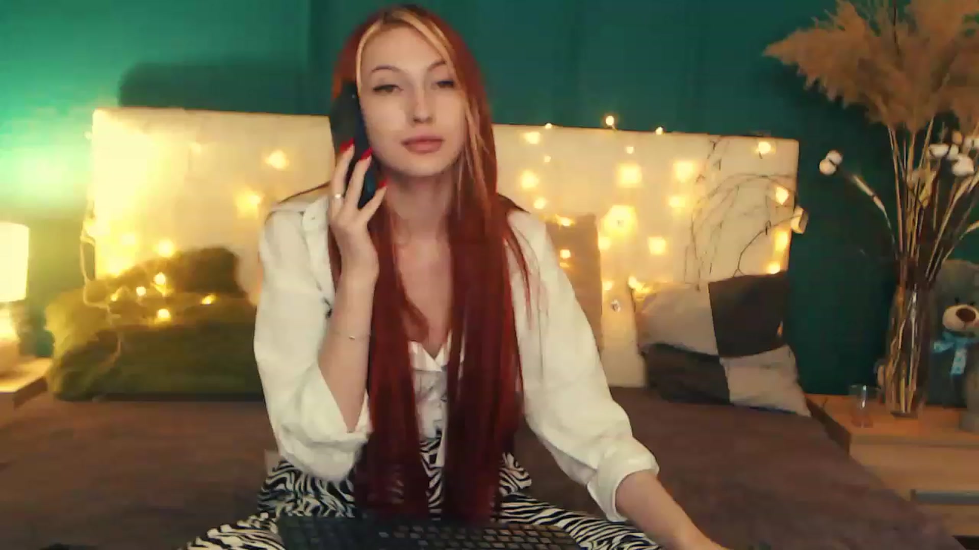 Gallery image thumbnail from LovelyGin's myfreecams stream on, 06/08/2023, 18:56 image 16 of 20