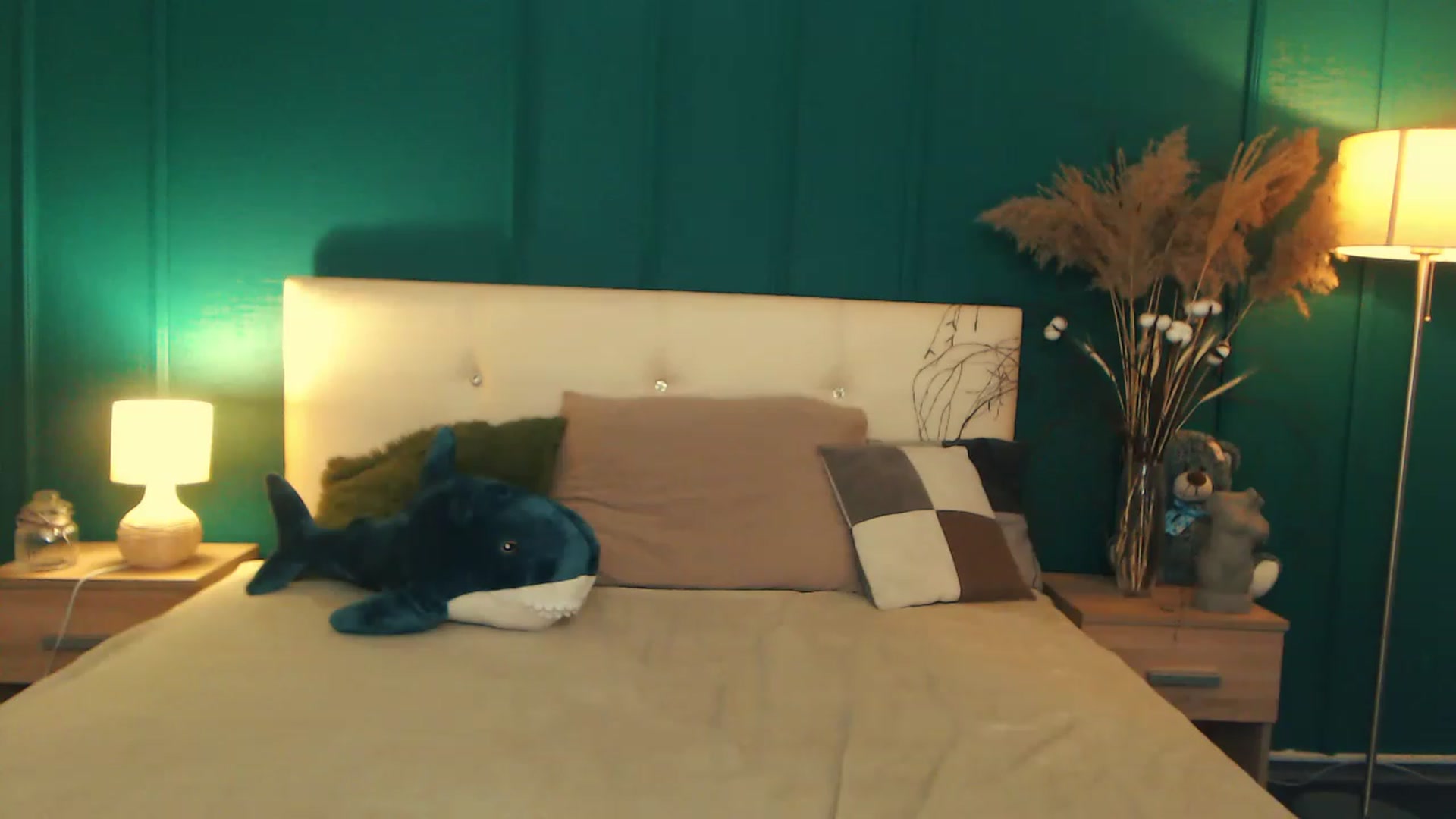 Gallery image thumbnail from LovelyGin's myfreecams stream on, 06/13/2023, 13:41 image 17 of 20