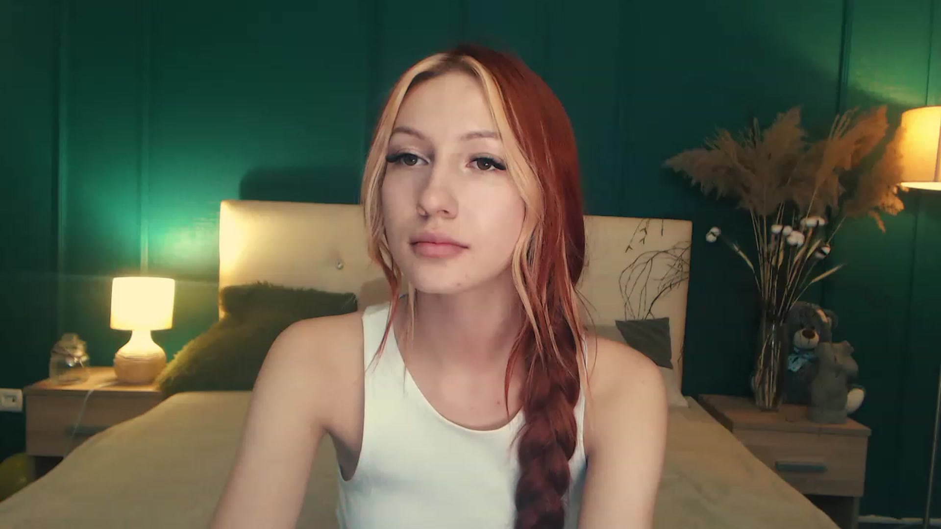 Gallery image thumbnail from LovelyGin's myfreecams stream on, 06/14/2023, 17:19 image 16 of 20