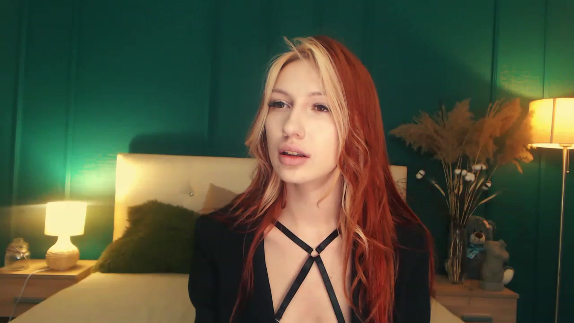 Gallery image thumbnail from LovelyGin's myfreecams stream on, 06/16/2023, 15:27 image 7 of 20