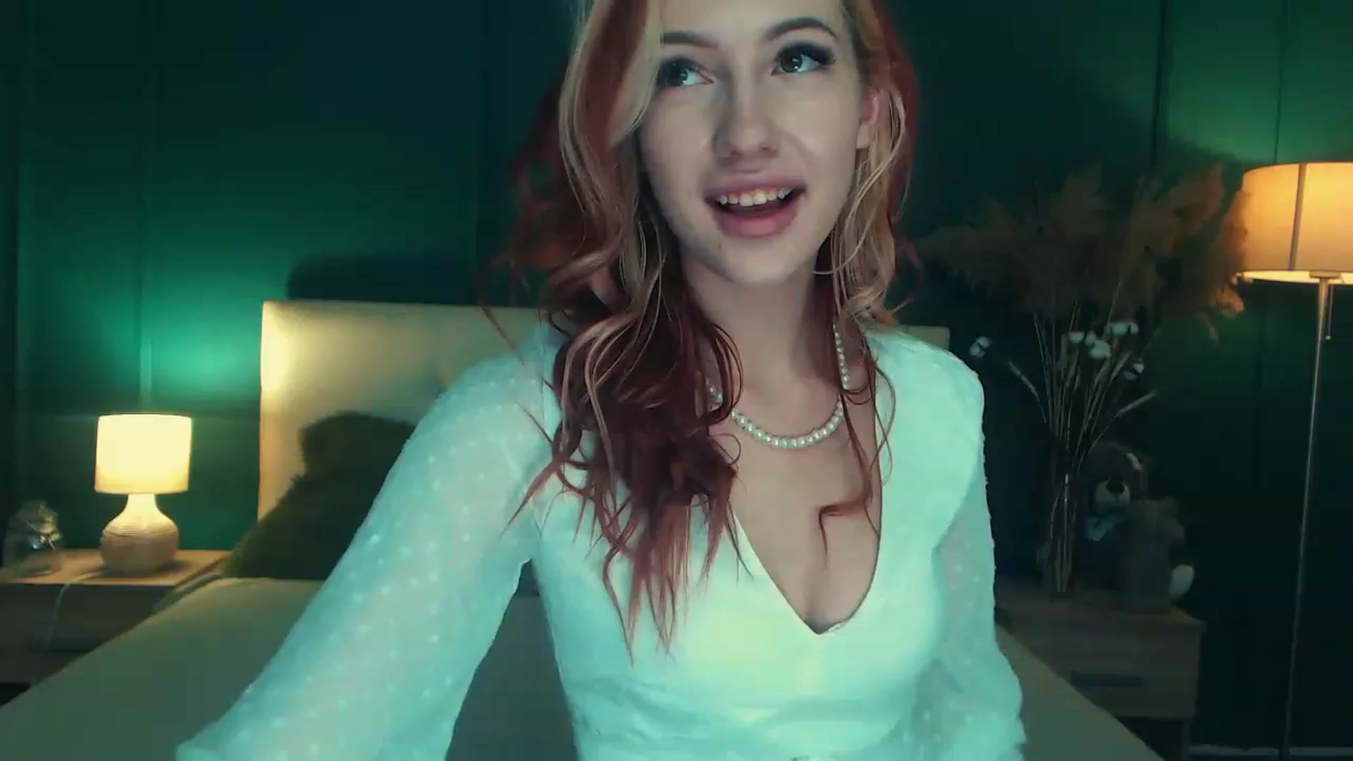 Gallery image thumbnail from LovelyGin's myfreecams stream on, 06/19/2023, 14:19 image 20 of 20
