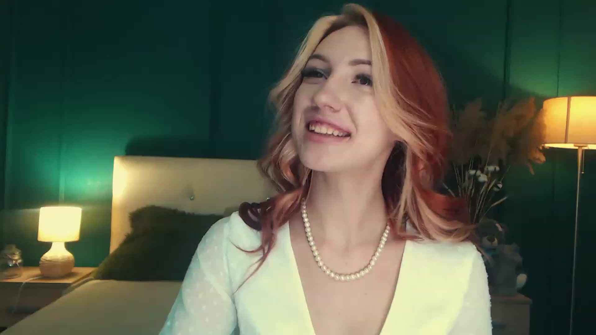 Gallery image thumbnail from LovelyGin's myfreecams stream on, 06/19/2023, 14:19 image 15 of 20