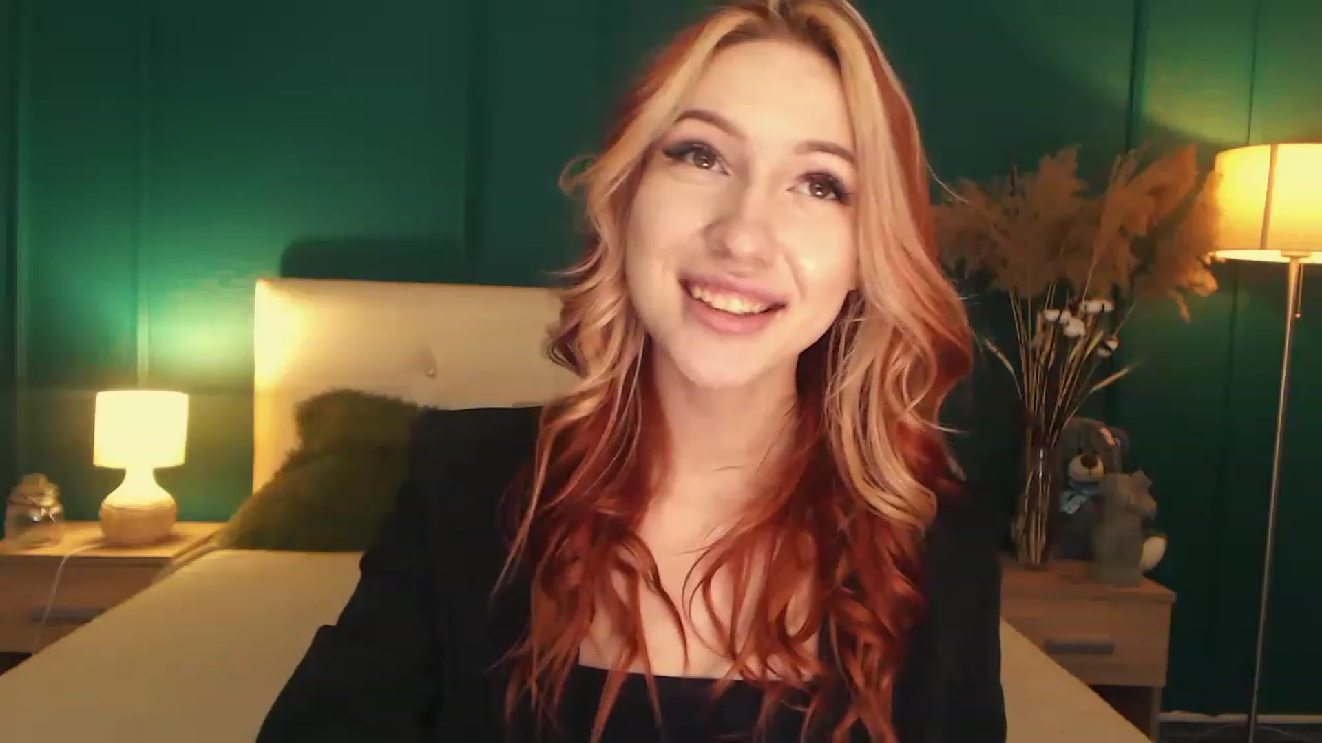 Gallery image thumbnail from LovelyGin's myfreecams stream on, 06/19/2023, 16:01 image 3 of 20