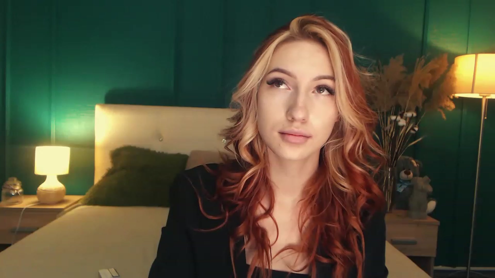 Gallery image thumbnail from LovelyGin's myfreecams stream on, 06/19/2023, 16:01 image 13 of 20