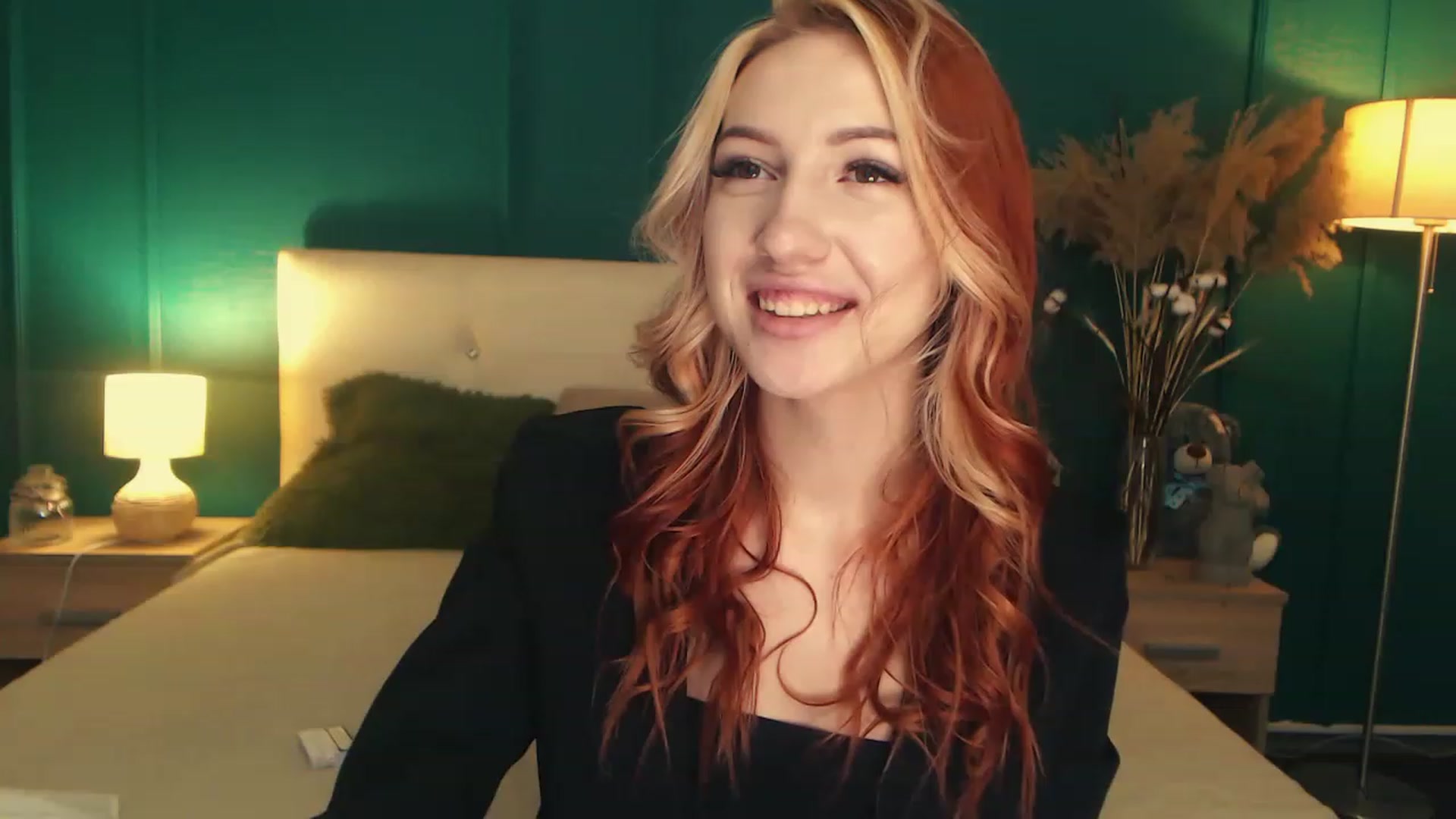 Gallery image thumbnail from LovelyGin's myfreecams stream on, 06/19/2023, 16:01 image 15 of 20