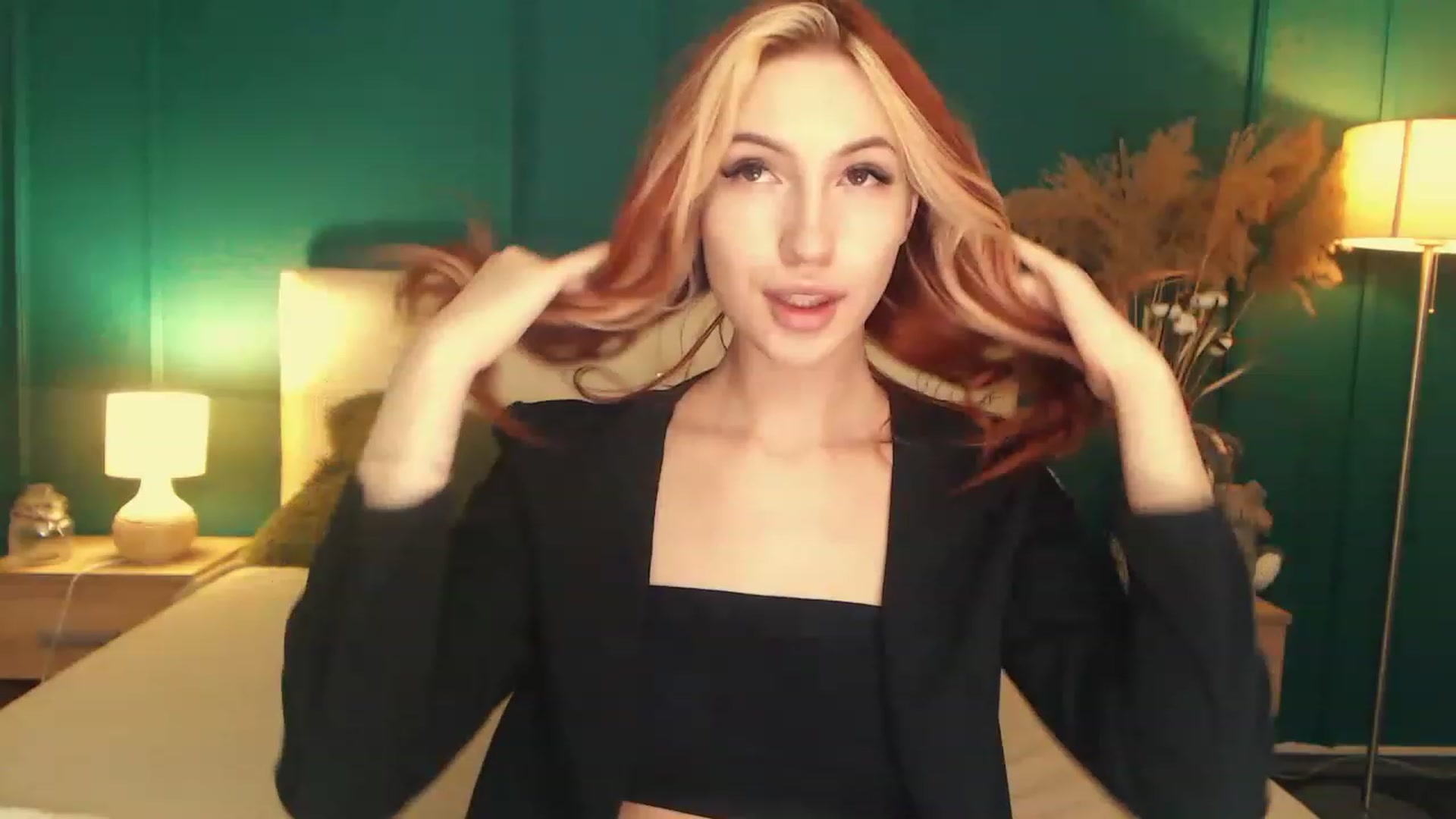 Gallery image thumbnail from LovelyGin's myfreecams stream on, 06/19/2023, 16:01 image 1 of 20